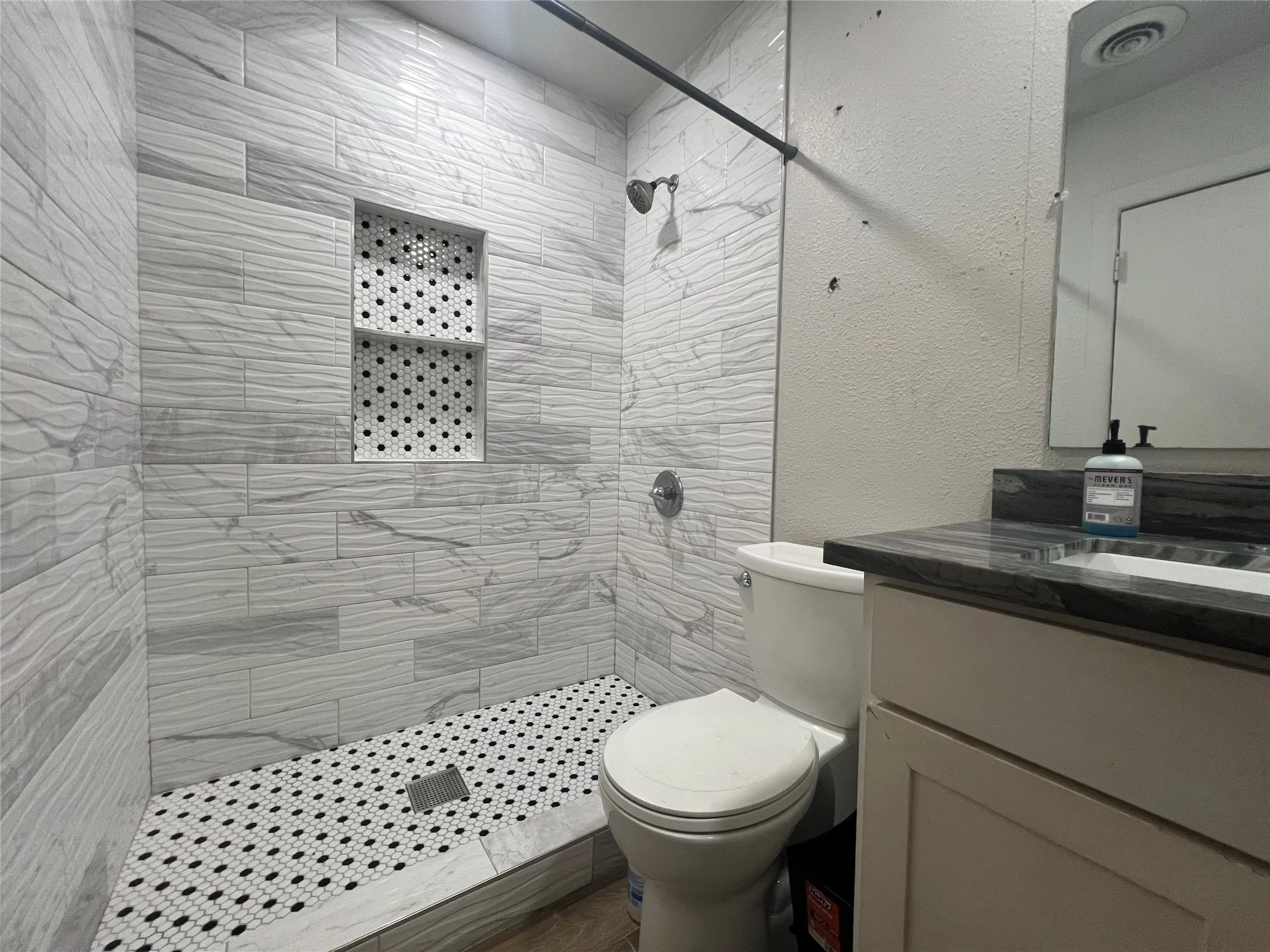 Single Family Residence For Sale in Dallas County , 8810 Eldon Drive, Dallas, Texas 75217, 2 Bedroom, 1 Bathroom, 2 Garage spaces, 792 Sqft, built in 1950, mls#21393560, Real Estate Agent in Dallas, Homes For Sale in Dallas county, Homes For Sale in Dallas, Realtor in Dallas Texas, Real Estate Brokerage Independent Realty Texas, Luminita Cordes Realtor