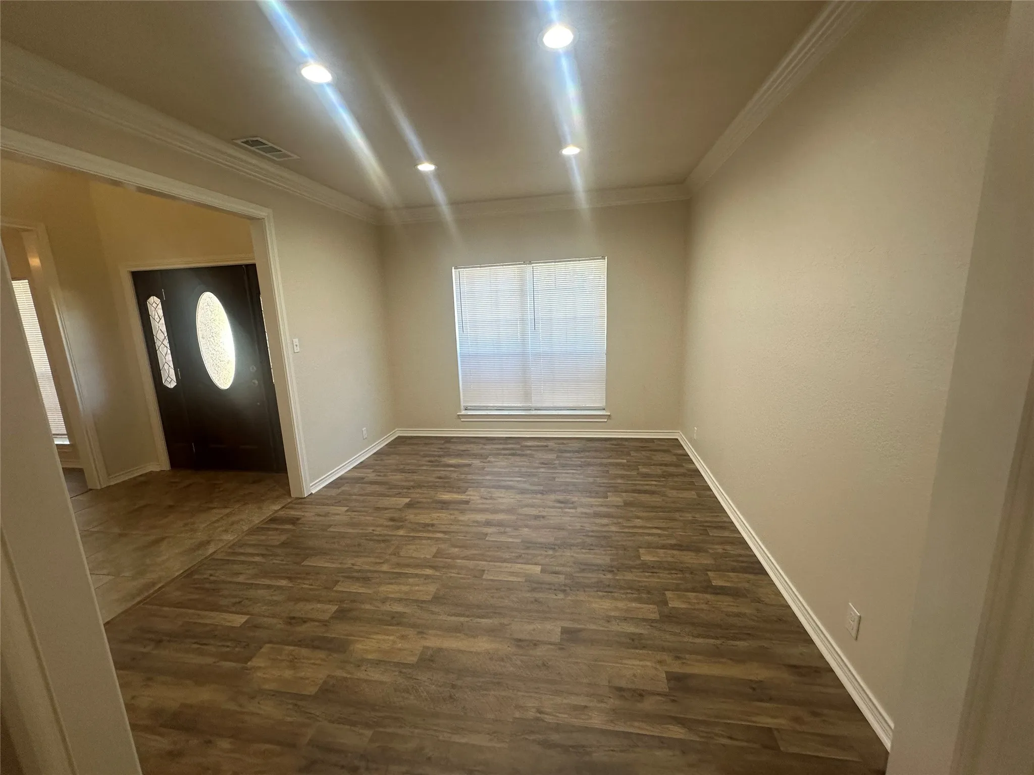 Single Family Residence For Sale in Grayson County , 1724 Alpine Drive, Sherman, Texas 75092, 5 Bedroom, 3 Bathroom, Garage spaces, 3,247 Sqft, built in 1995, mls#21394215, Real Estate Agent in Sherman, Homes For Sale in Grayson county, Homes For Sale in Sherman, Realtor in Sherman Texas, Real Estate Brokerage Independent Realty Texas, Luminita Cordes Realtor