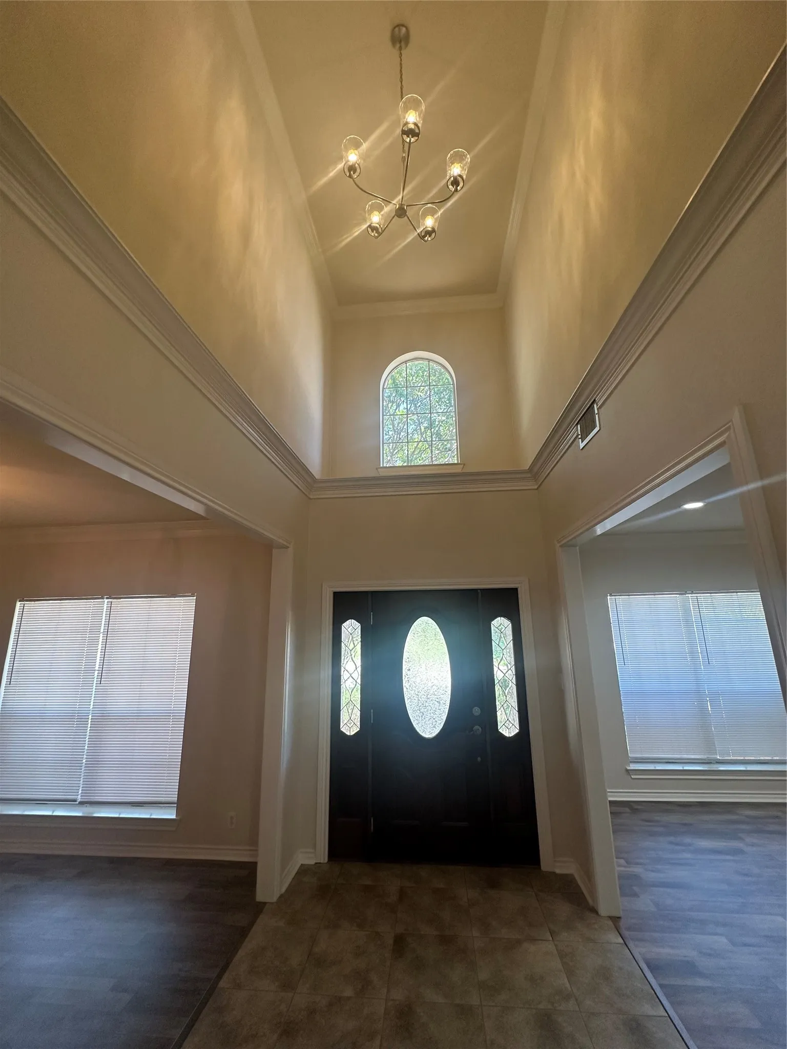 Single Family Residence For Sale in Grayson County , 1724 Alpine Drive, Sherman, Texas 75092, 5 Bedroom, 3 Bathroom, Garage spaces, 3,247 Sqft, built in 1995, mls#21394215, Real Estate Agent in Sherman, Homes For Sale in Grayson county, Homes For Sale in Sherman, Realtor in Sherman Texas, Real Estate Brokerage Independent Realty Texas, Luminita Cordes Realtor