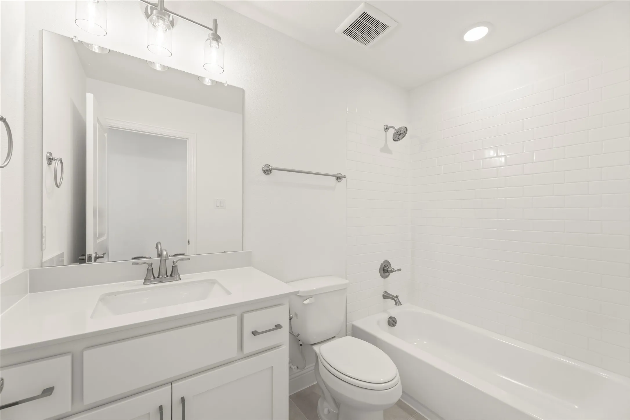 Single Family Residence For Sale in Tarrant County , 17208 Oxborough Drive, Fort Worth, Texas 76247, 4 Bedroom, 4 Bathroom, 2 Garage spaces, 2,932 Sqft, built in 2026, mls#21394216, Real Estate Agent in Fort Worth, Homes For Sale in Tarrant county, Homes For Sale in Fort Worth, Realtor in Fort Worth Texas, Real Estate Brokerage Independent Realty Texas, Luminita Cordes Realtor