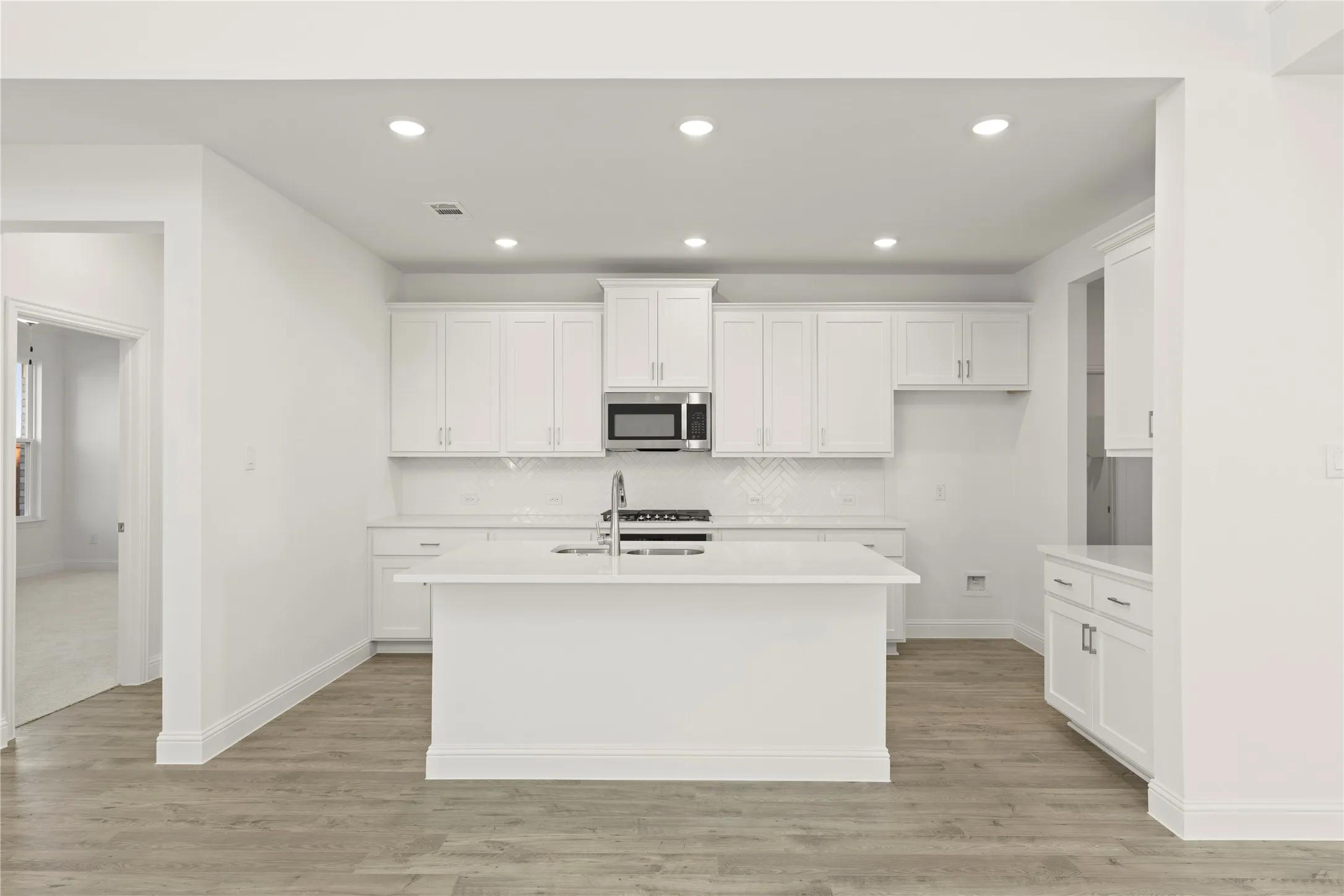 Single Family Residence For Sale in Tarrant County , 17208 Oxborough Drive, Fort Worth, Texas 76247, 4 Bedroom, 4 Bathroom, 2 Garage spaces, 2,932 Sqft, built in 2026, mls#21394216, Real Estate Agent in Fort Worth, Homes For Sale in Tarrant county, Homes For Sale in Fort Worth, Realtor in Fort Worth Texas, Real Estate Brokerage Independent Realty Texas, Luminita Cordes Realtor