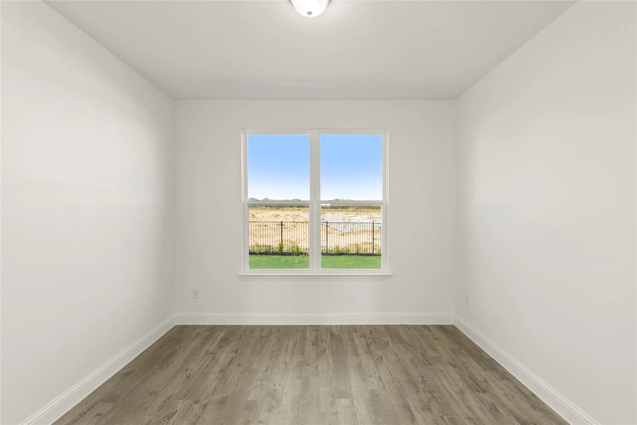 Single Family Residence For Sale in Tarrant County , 17208 Oxborough Drive, Fort Worth, Texas 76247, 4 Bedroom, 4 Bathroom, 2 Garage spaces, 2,932 Sqft, built in 2026, mls#21394216, Real Estate Agent in Fort Worth, Homes For Sale in Tarrant county, Homes For Sale in Fort Worth, Realtor in Fort Worth Texas, Real Estate Brokerage Independent Realty Texas, Luminita Cordes Realtor