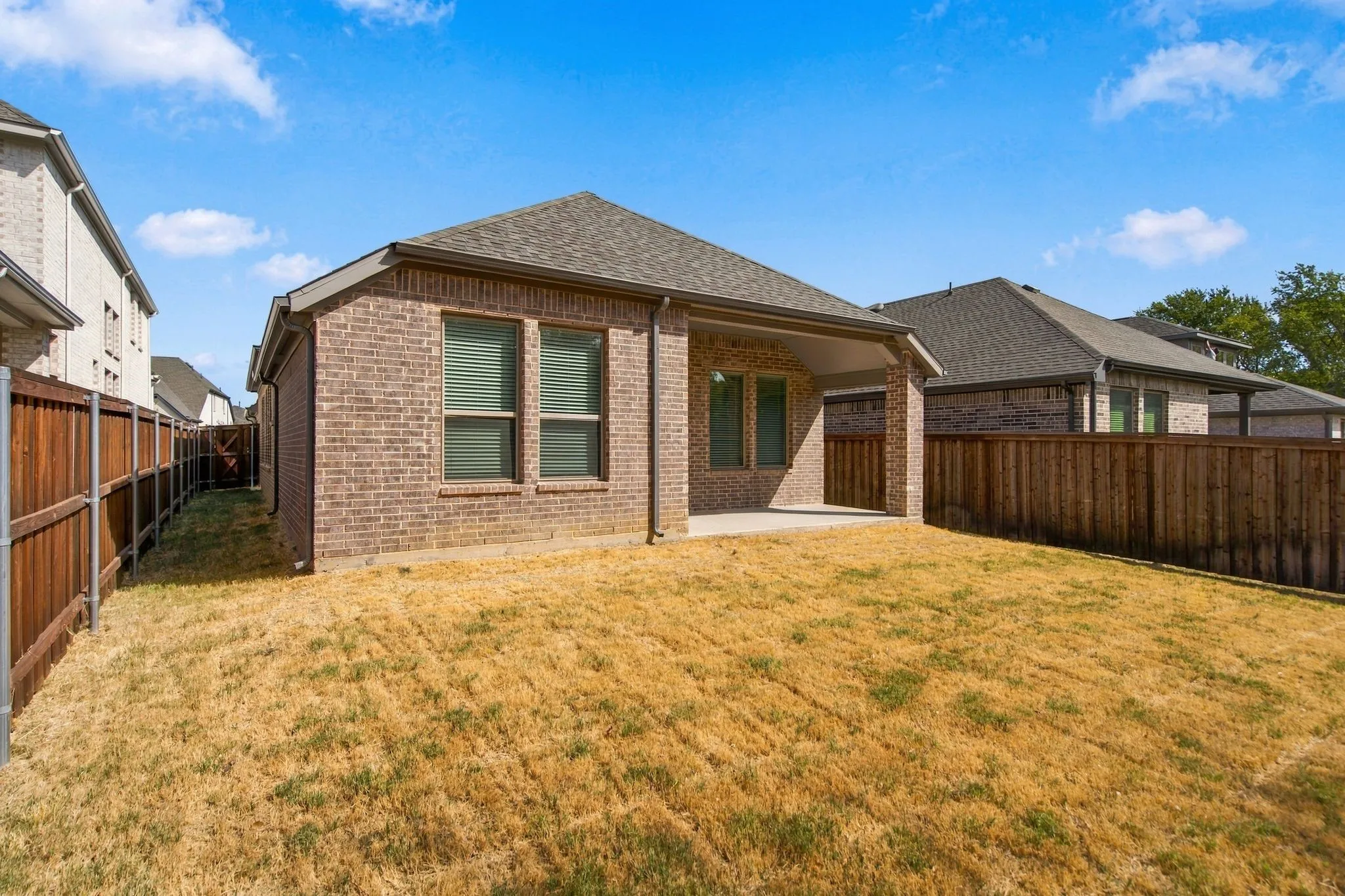 Single Family Residence For Sale in Denton County , 9336 Buckeye Bend, Little Elm, Texas 75068, 3 Bedroom, 3 Bathroom, 2 Garage spaces, 1,795 Sqft, built in 2024, mls#21394197, Real Estate Agent in Little Elm, Homes For Sale in Denton county, Homes For Sale in Little Elm, Realtor in Little Elm Texas, Real Estate Brokerage Independent Realty Texas, Luminita Cordes Realtor