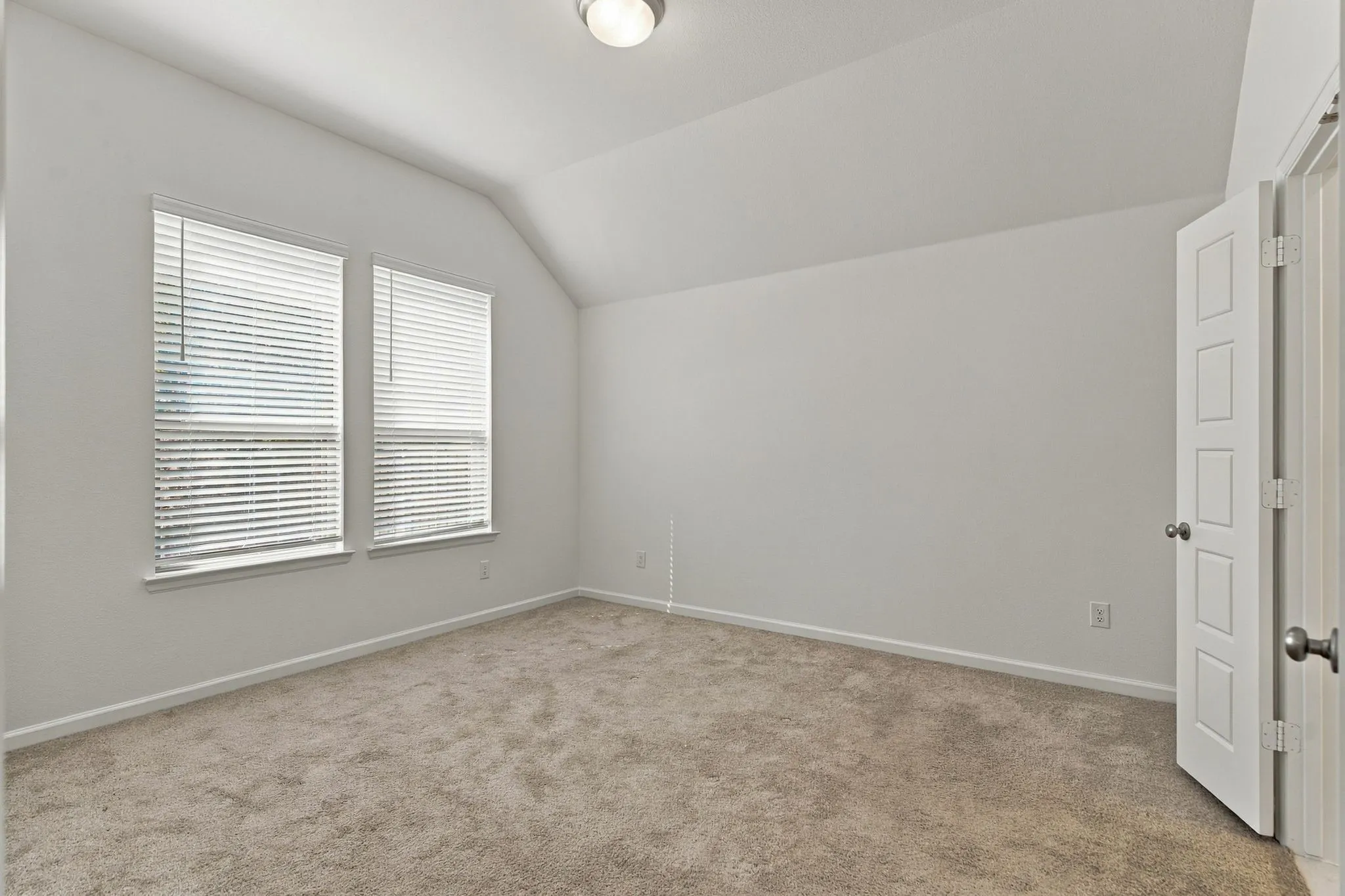 Single Family Residence For Sale in Denton County , 9336 Buckeye Bend, Little Elm, Texas 75068, 3 Bedroom, 3 Bathroom, 2 Garage spaces, 1,795 Sqft, built in 2024, mls#21394197, Real Estate Agent in Little Elm, Homes For Sale in Denton county, Homes For Sale in Little Elm, Realtor in Little Elm Texas, Real Estate Brokerage Independent Realty Texas, Luminita Cordes Realtor