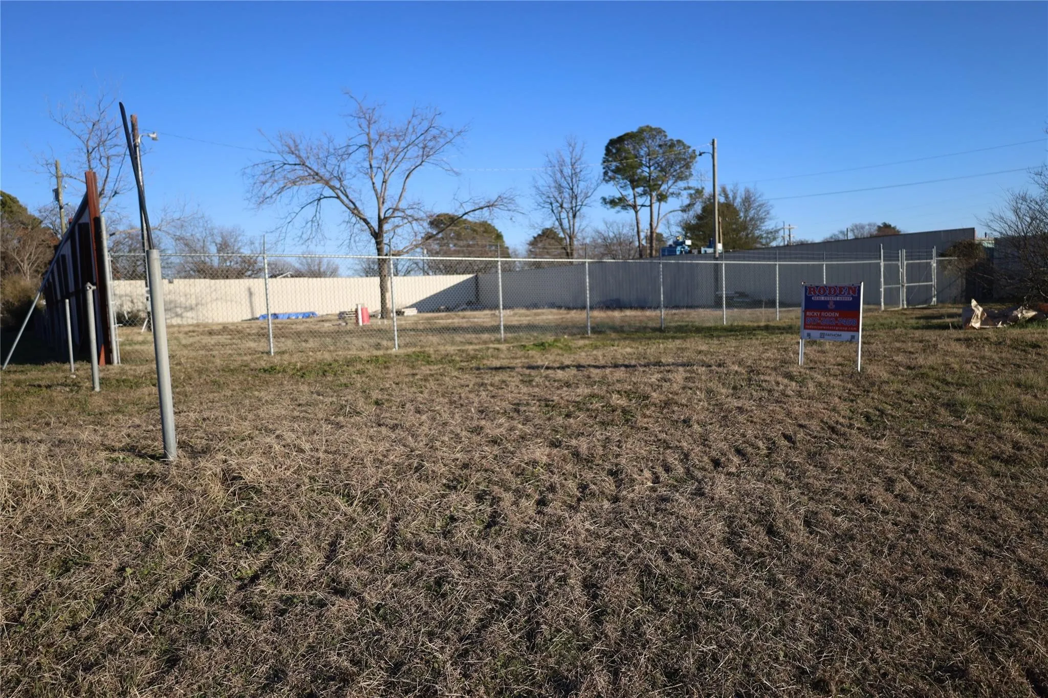 Unimproved Land For Sale in Johnson County , 4204 B N Main Street, Cleburne, Texas 76058, 0, 0, Garage spaces, 0 Sqft, built in 1970, mls#21390978, Real Estate Agent in Cleburne, Homes For Sale in Johnson county, Homes For Sale in Cleburne, Realtor in Cleburne Texas, Real Estate Brokerage Independent Realty Texas, Luminita Cordes Realtor