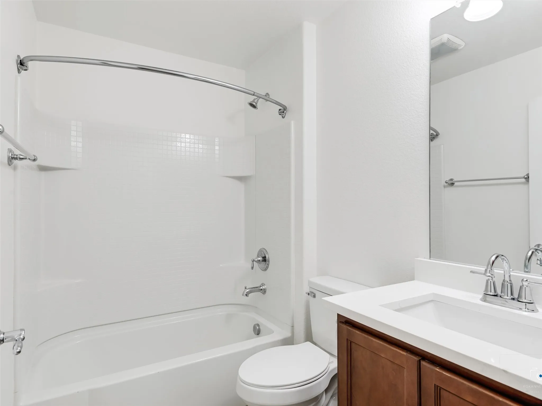 Single Family Residence For Sale in Denton County , 7542 Birmingham Forest Drive, Frisco, Texas 75036, 3 Bedroom, 2 Bathroom, 2 Garage spaces, 1,467 Sqft, built in 2010, mls#21386369, Real Estate Agent in Frisco, Homes For Sale in Denton county, Homes For Sale in Frisco, Realtor in Frisco Texas, Real Estate Brokerage Independent Realty Texas, Luminita Cordes Realtor