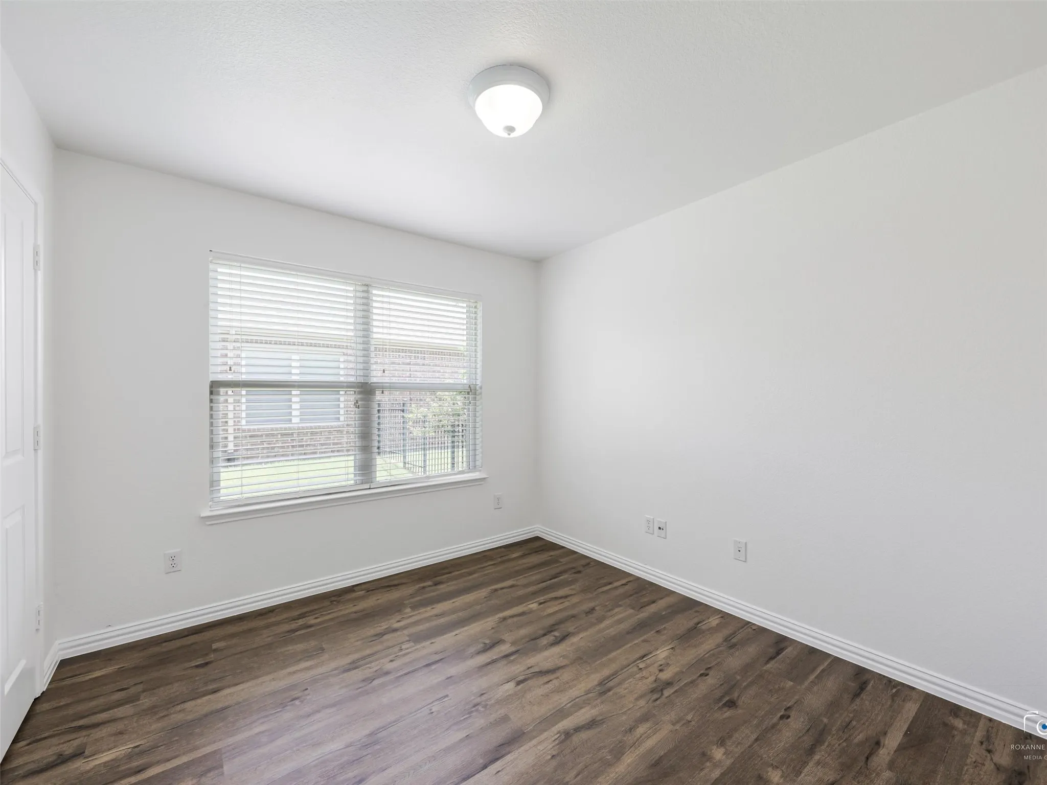 Single Family Residence For Sale in Denton County , 7542 Birmingham Forest Drive, Frisco, Texas 75036, 3 Bedroom, 2 Bathroom, 2 Garage spaces, 1,467 Sqft, built in 2010, mls#21386369, Real Estate Agent in Frisco, Homes For Sale in Denton county, Homes For Sale in Frisco, Realtor in Frisco Texas, Real Estate Brokerage Independent Realty Texas, Luminita Cordes Realtor