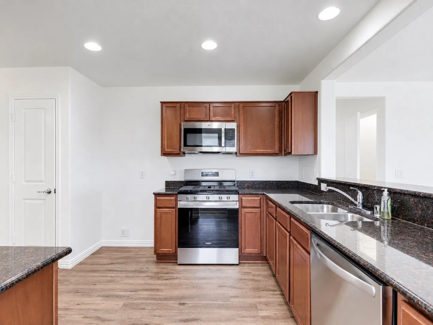 Single Family Residence For Sale in Denton County , 7542 Birmingham Forest Drive, Frisco, Texas 75036, 3 Bedroom, 2 Bathroom, 2 Garage spaces, 1,467 Sqft, built in 2010, mls#21386369, Real Estate Agent in Frisco, Homes For Sale in Denton county, Homes For Sale in Frisco, Realtor in Frisco Texas, Real Estate Brokerage Independent Realty Texas, Luminita Cordes Realtor