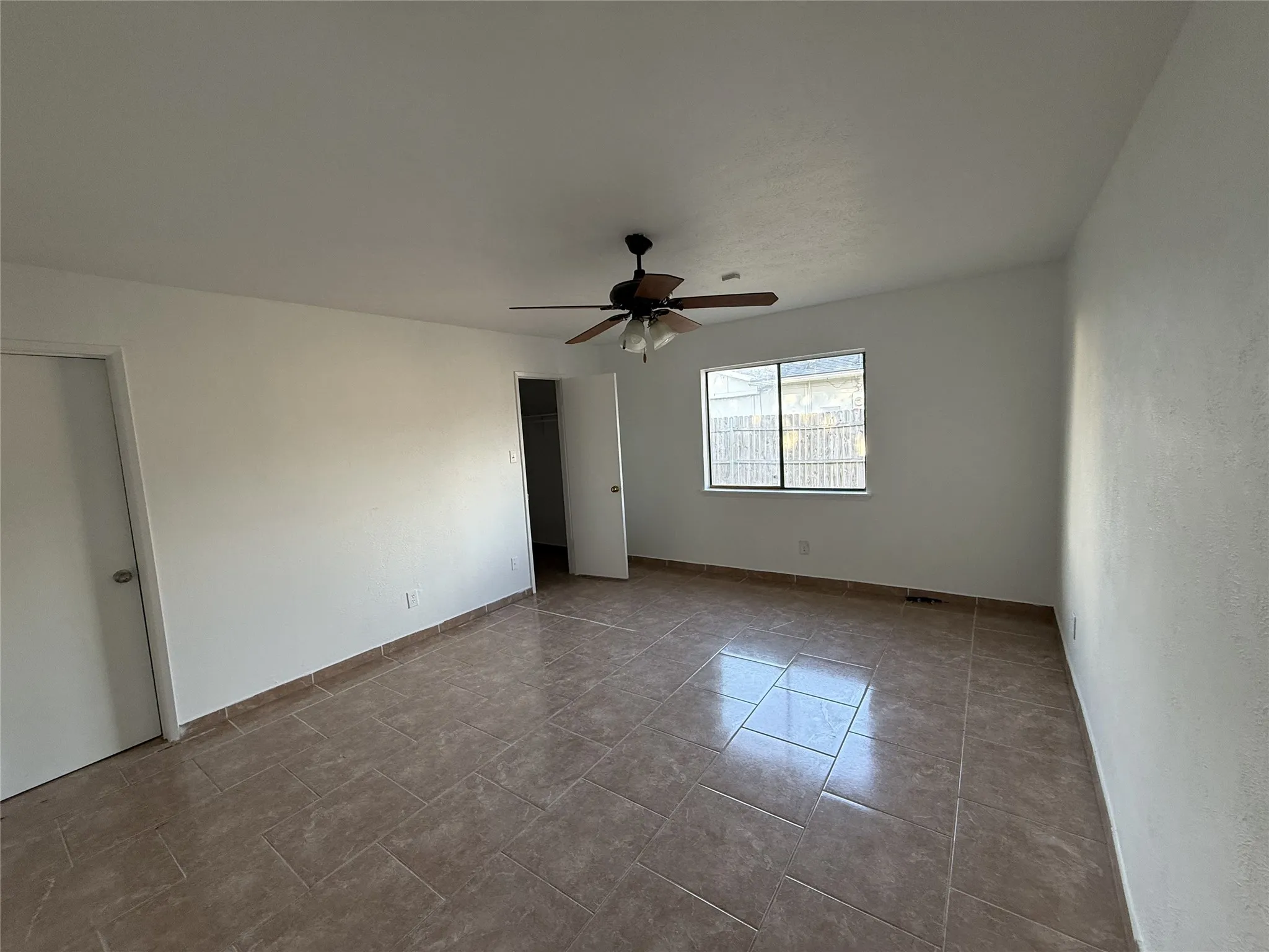 Single Family Residence For Sale in Dallas County , 11634 Featherbrook Drive, Dallas, Texas 75228, 4 Bedroom, 2 Bathroom, 2 Garage spaces, 1,731 Sqft, built in 1979, mls#21391365, Real Estate Agent in Dallas, Homes For Sale in Dallas county, Homes For Sale in Dallas, Realtor in Dallas Texas, Real Estate Brokerage Independent Realty Texas, Luminita Cordes Realtor