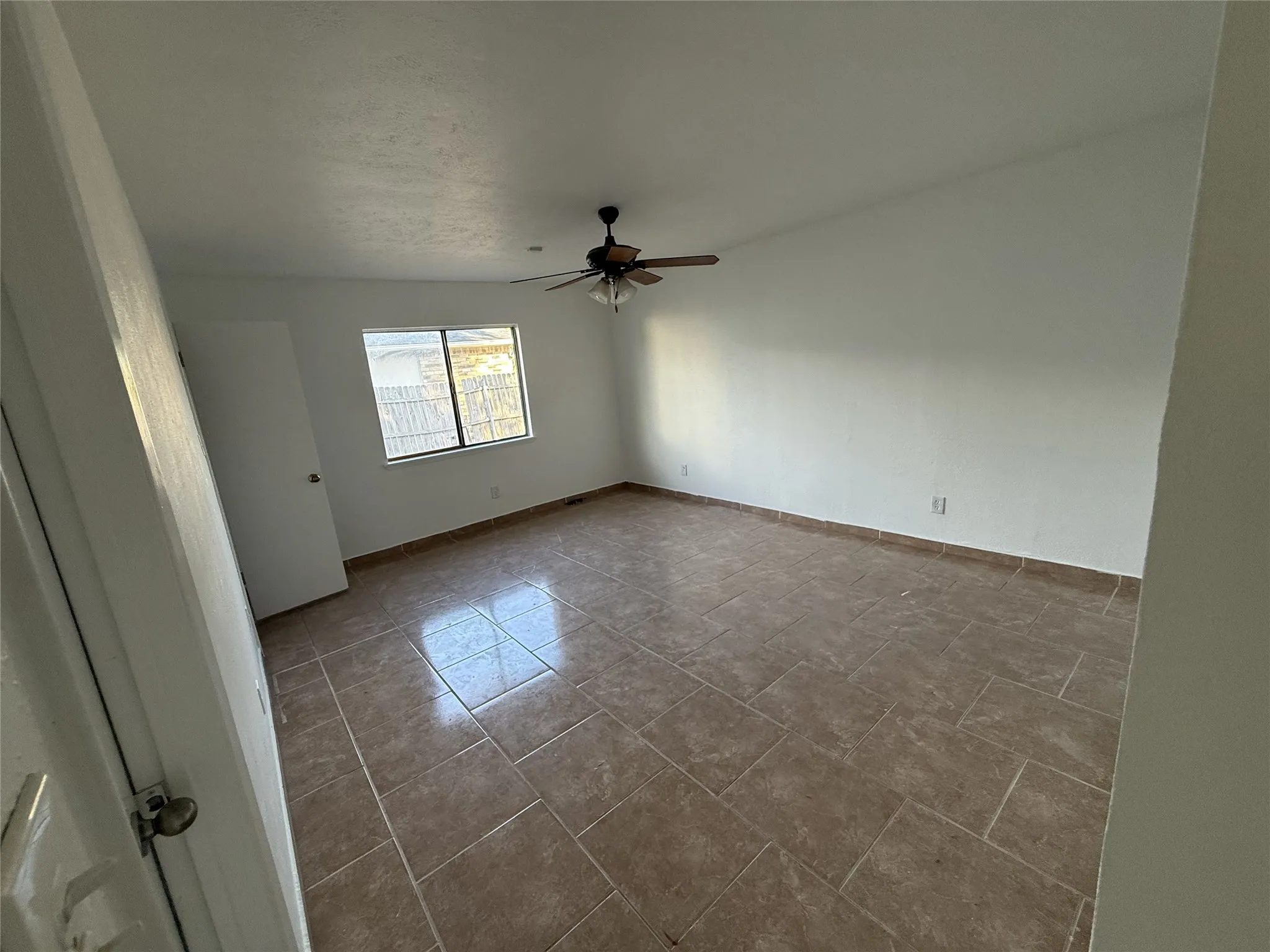 Single Family Residence For Sale in Dallas County , 11634 Featherbrook Drive, Dallas, Texas 75228, 4 Bedroom, 2 Bathroom, 2 Garage spaces, 1,731 Sqft, built in 1979, mls#21391365, Real Estate Agent in Dallas, Homes For Sale in Dallas county, Homes For Sale in Dallas, Realtor in Dallas Texas, Real Estate Brokerage Independent Realty Texas, Luminita Cordes Realtor