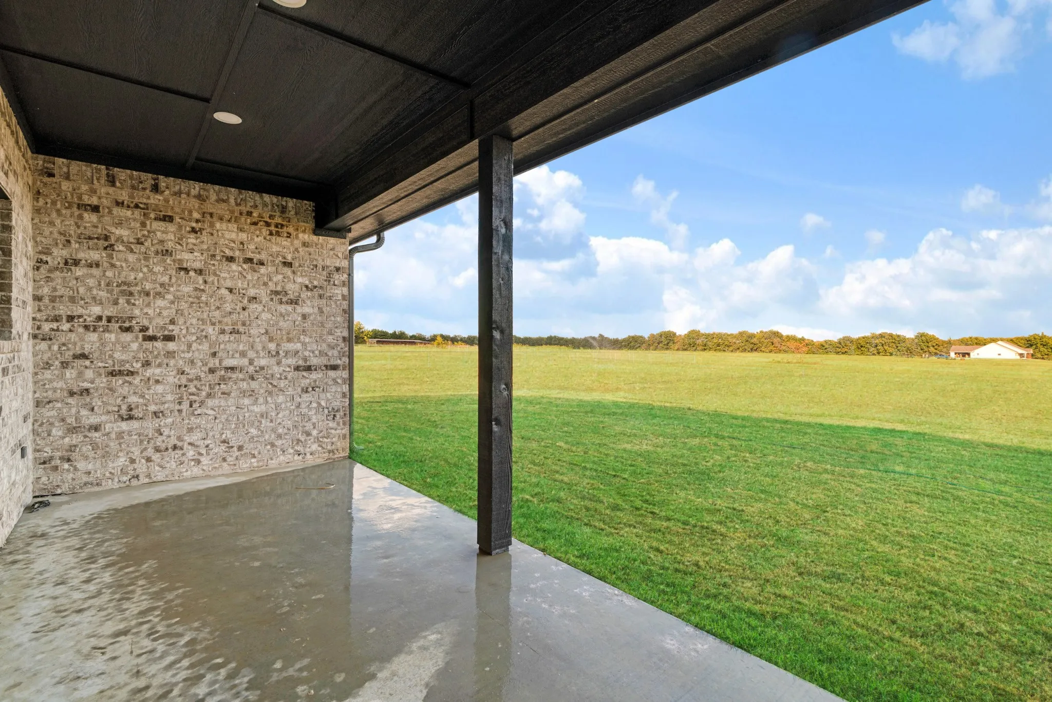 Single Family Residence For Sale in Lamar County , 461 S FM 196, Blossom, Texas 75416, 4 Bedroom, 2 Bathroom, 2 Garage spaces, 1,907 Sqft, built in 2026, mls#21393461, Real Estate Agent in Blossom, Homes For Sale in Lamar county, Homes For Sale in Blossom, Realtor in Blossom Texas, Real Estate Brokerage Independent Realty Texas, Luminita Cordes Realtor