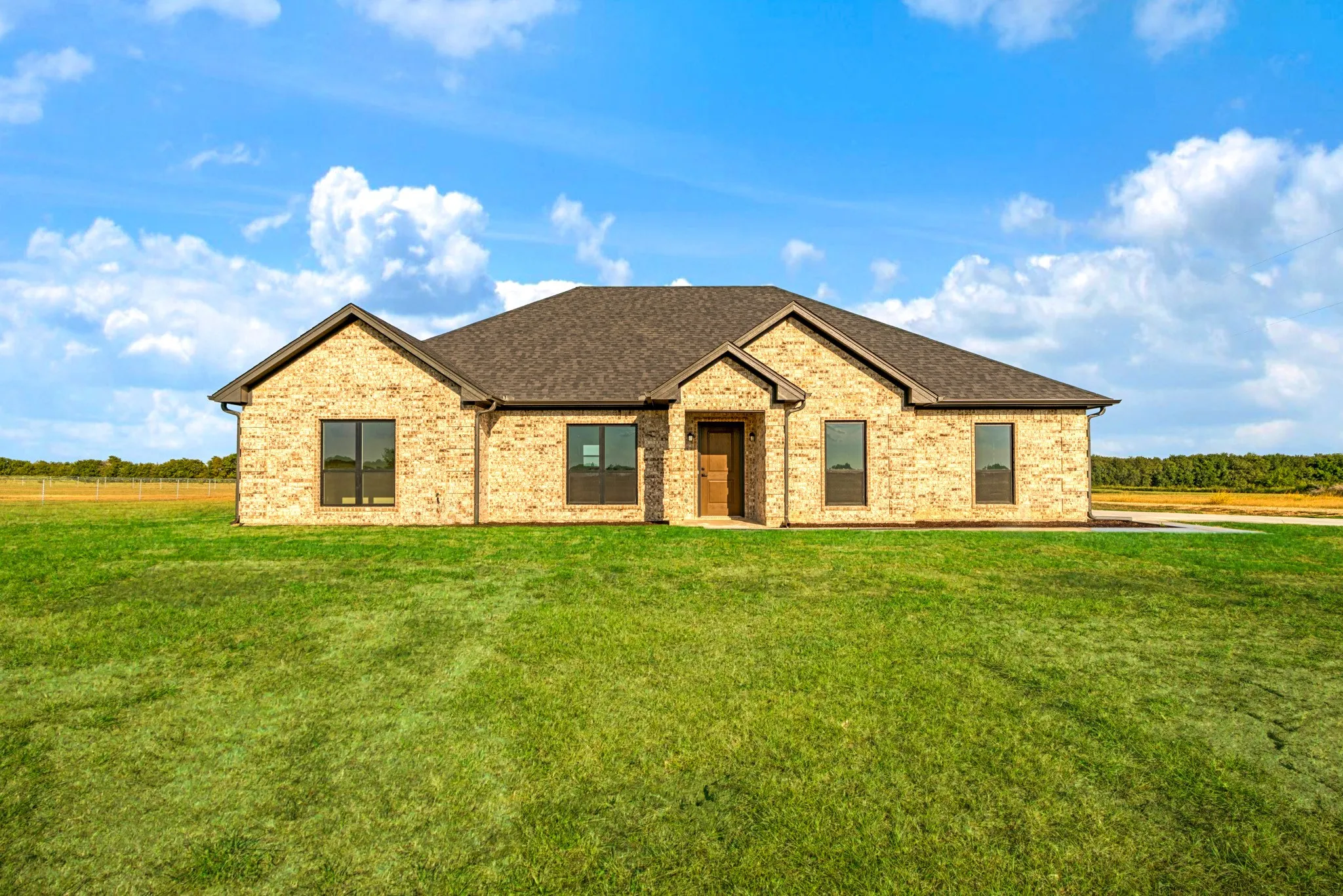 Single Family Residence For Sale in Lamar County , 461 S FM 196, Blossom, Texas 75416, 4 Bedroom, 2 Bathroom, 2 Garage spaces, 1,907 Sqft, built in 2026, mls#21393461, Real Estate Agent in Blossom, Homes For Sale in Lamar county, Homes For Sale in Blossom, Realtor in Blossom Texas, Real Estate Brokerage Independent Realty Texas, Luminita Cordes Realtor