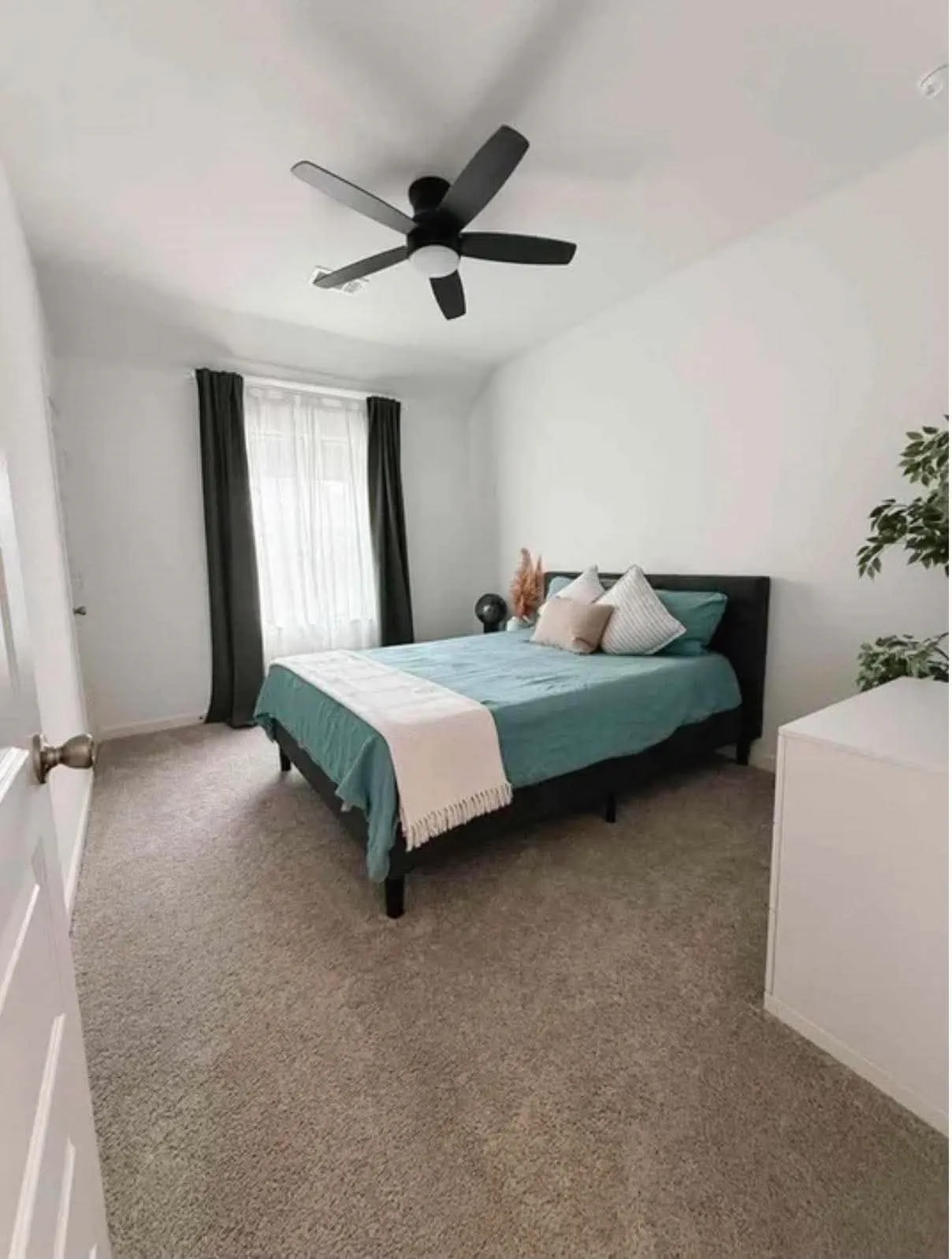 Single Family Residence For Sale in Rockwall County , 4135 Down Rush Drive, Royse City, Texas 75189, 4 Bedroom, 3 Bathroom, 2 Garage spaces, 2,871 Sqft, built in 2021, mls#21394214, Real Estate Agent in Royse City, Homes For Sale in Rockwall county, Homes For Sale in Royse City, Realtor in Royse City Texas, Real Estate Brokerage Independent Realty Texas, Luminita Cordes Realtor
