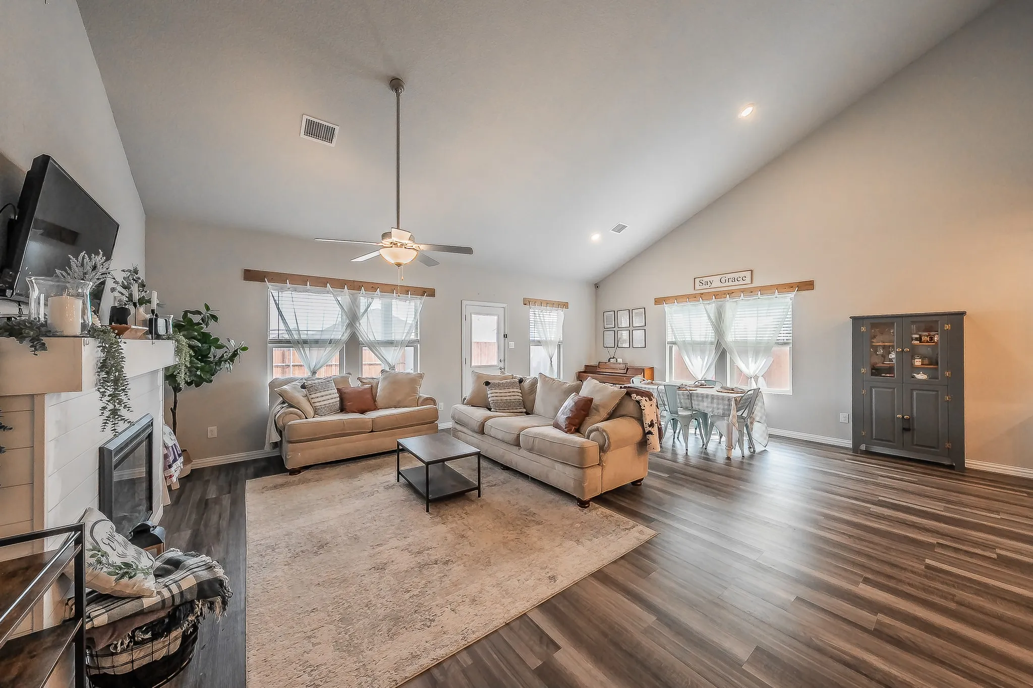 Single Family Residence For Sale in Tarrant County , 2132 Sun Star Drive, Haslet, Texas 76052, 5 Bedroom, 3 Bathroom, 2 Garage spaces, 3,060 Sqft, built in 2021, mls#21385656, Real Estate Agent in Haslet, Homes For Sale in Tarrant county, Homes For Sale in Haslet, Realtor in Haslet Texas, Real Estate Brokerage Independent Realty Texas, Luminita Cordes Realtor
