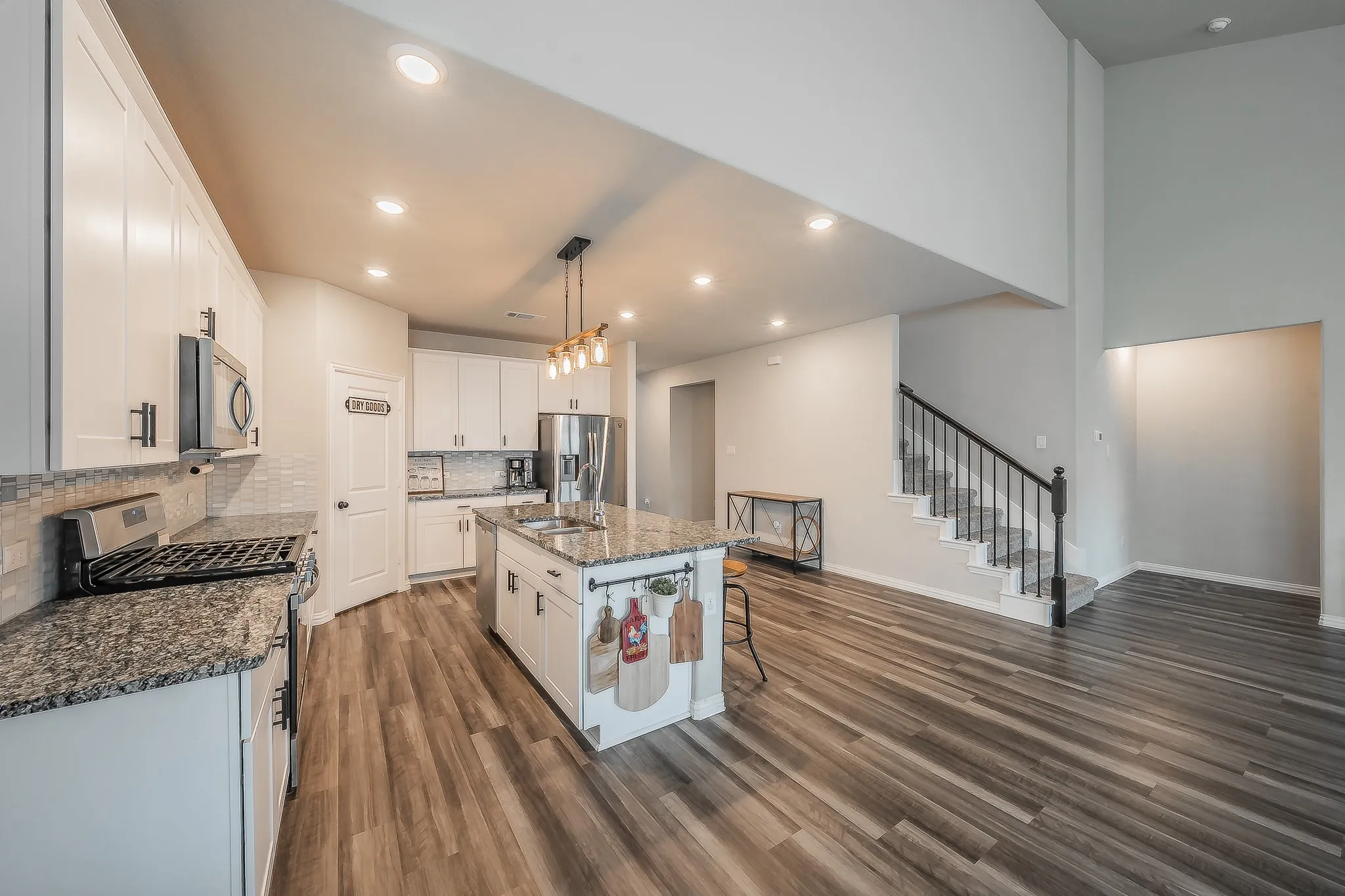 Single Family Residence For Sale in Tarrant County , 2132 Sun Star Drive, Haslet, Texas 76052, 5 Bedroom, 3 Bathroom, 2 Garage spaces, 3,060 Sqft, built in 2021, mls#21385656, Real Estate Agent in Haslet, Homes For Sale in Tarrant county, Homes For Sale in Haslet, Realtor in Haslet Texas, Real Estate Brokerage Independent Realty Texas, Luminita Cordes Realtor