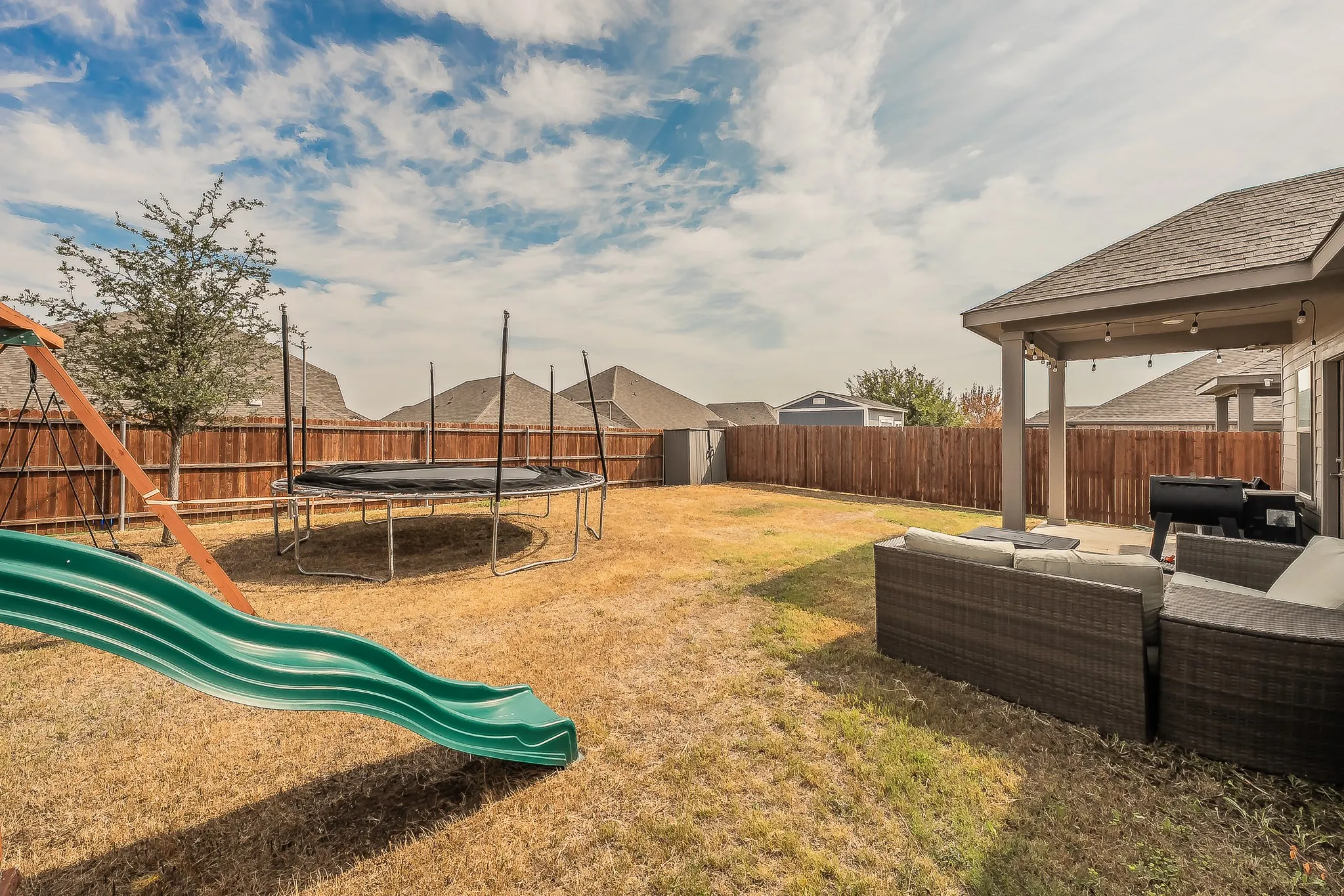 Single Family Residence For Sale in Tarrant County , 2132 Sun Star Drive, Haslet, Texas 76052, 5 Bedroom, 3 Bathroom, 2 Garage spaces, 3,060 Sqft, built in 2021, mls#21385656, Real Estate Agent in Haslet, Homes For Sale in Tarrant county, Homes For Sale in Haslet, Realtor in Haslet Texas, Real Estate Brokerage Independent Realty Texas, Luminita Cordes Realtor