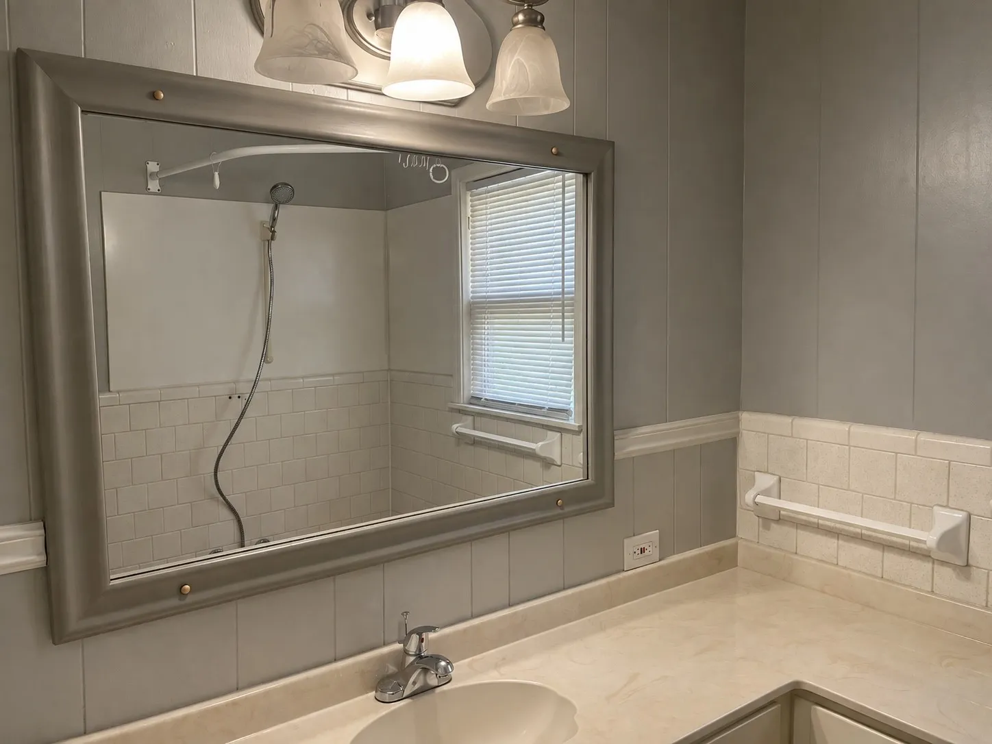 Single Family Residence For Rent in Taylor County , 349 Jeanette Street, Abilene, Texas 79602, 2 Bedroom, 1 Bathroom, Garage spaces, 1,116 Sqft, built in 1921, mls#21394244, Real Estate Agent in Abilene, Homes For Rent in Taylor county, Homes For Rent in Abilene, Realtor in Abilene Texas, Real Estate Brokerage Independent Realty Texas, Luminita Cordes Realtor