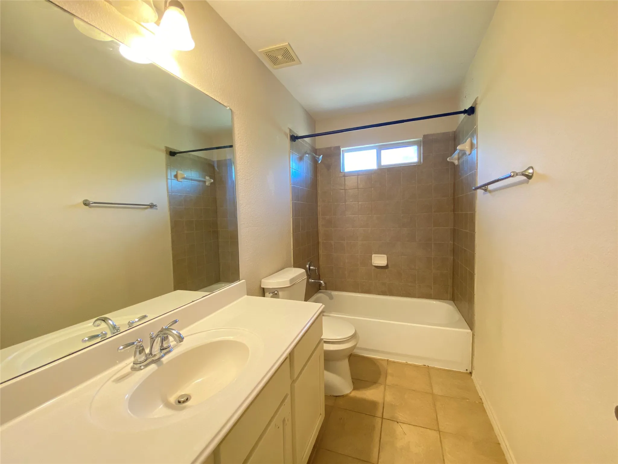 Single Family Residence For Rent in Dallas County , 8307 Timberbrook Lane, Dallas, Texas 75249, 3 Bedroom, 3 Bathroom, 2 Garage spaces, 1,629 Sqft, built in 2009, mls#21394119, Real Estate Agent in Dallas, Homes For Rent in Dallas county, Homes For Rent in Dallas, Realtor in Dallas Texas, Real Estate Brokerage Independent Realty Texas, Luminita Cordes Realtor