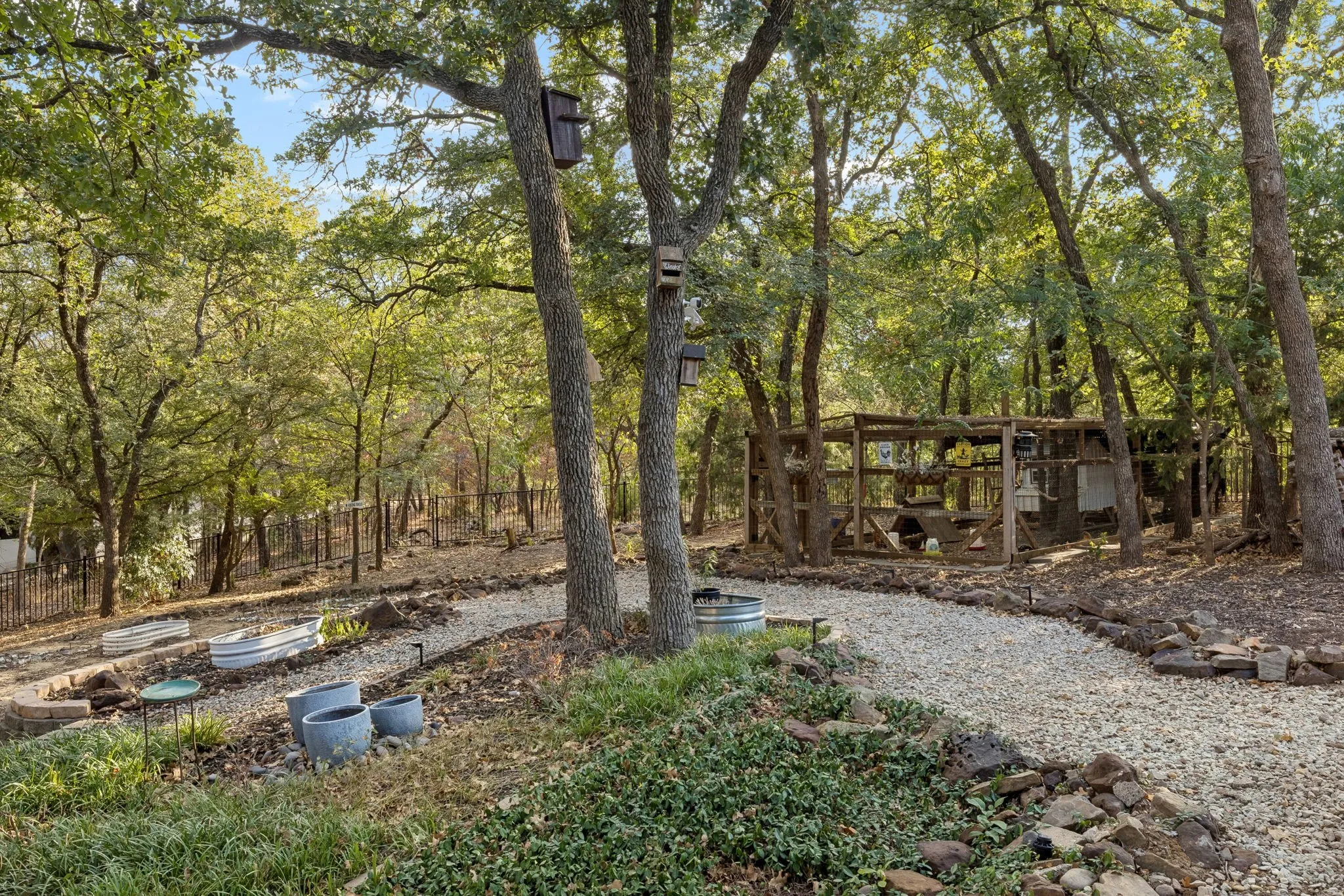 Single Family Residence For Sale in Denton County , 3309 Rolling Hill, Flower Mound, Texas 75022, 4 Bedroom, 3 Bathroom, 2 Garage spaces, 2,729 Sqft, built in 1985, mls#21393520, Real Estate Agent in Flower Mound, Homes For Sale in Denton county, Homes For Sale in Flower Mound, Realtor in Flower Mound Texas, Real Estate Brokerage Independent Realty Texas, Luminita Cordes Realtor