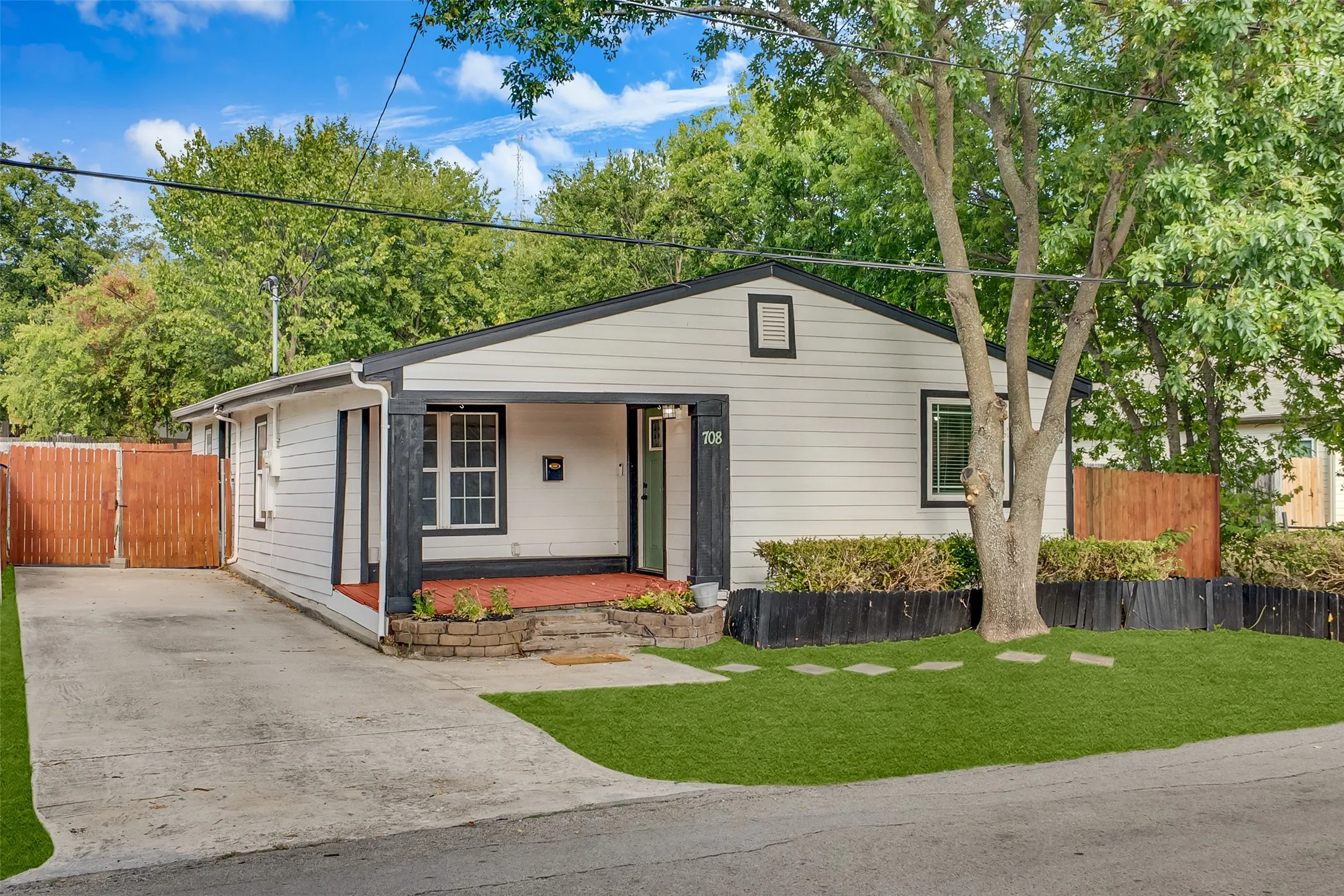 Single Family Residence For Sale