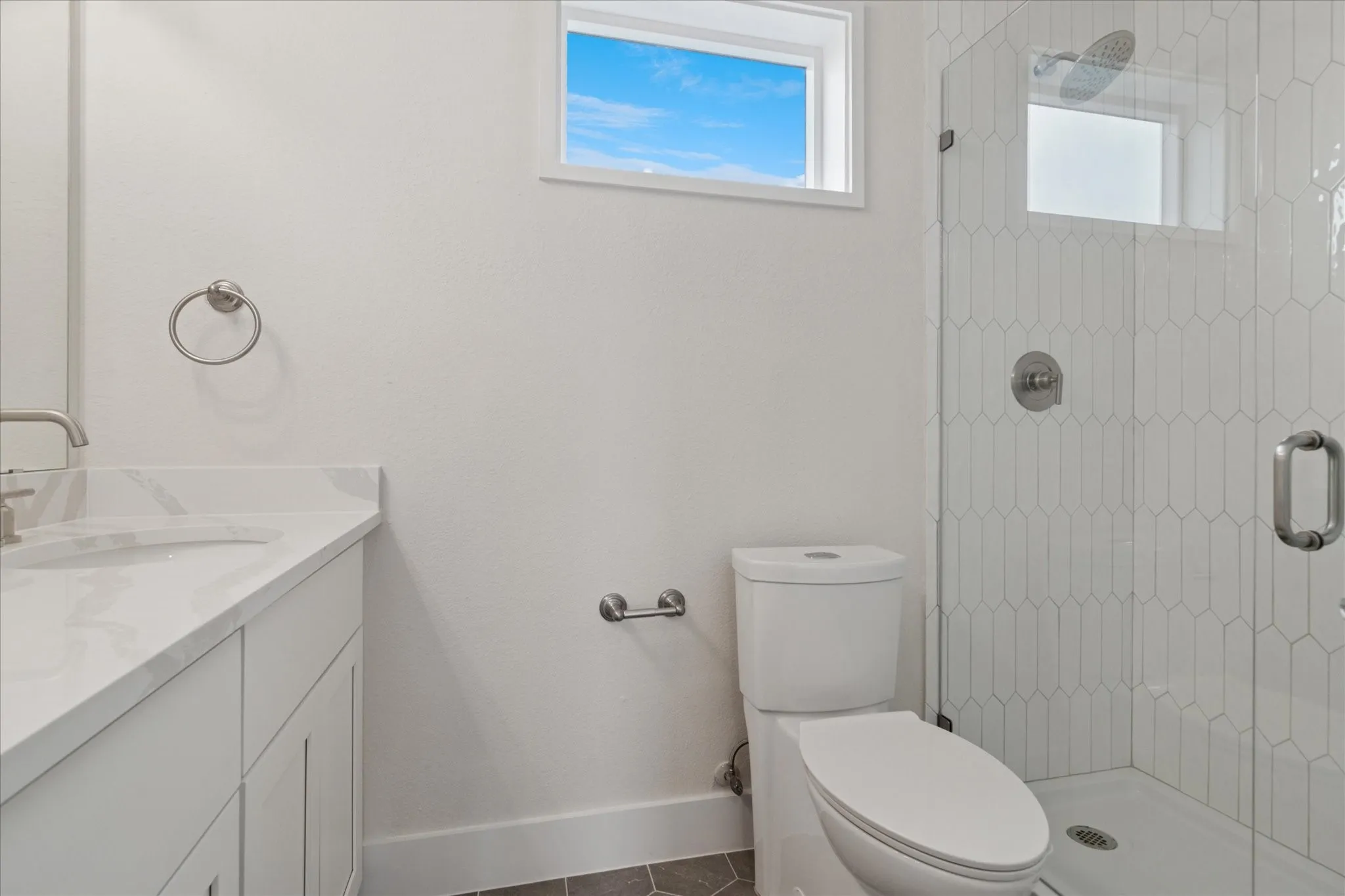 Single Family Residence For Rent in Grayson County , 669 Massey Road, Gunter, Texas 75058, 3 Bedroom, 3 Bathroom, 2 Garage spaces, 2,745 Sqft, built in 1997, mls#21391738, Real Estate Agent in Gunter, Homes For Rent in Grayson county, Homes For Rent in Gunter, Realtor in Gunter Texas, Real Estate Brokerage Independent Realty Texas, Luminita Cordes Realtor