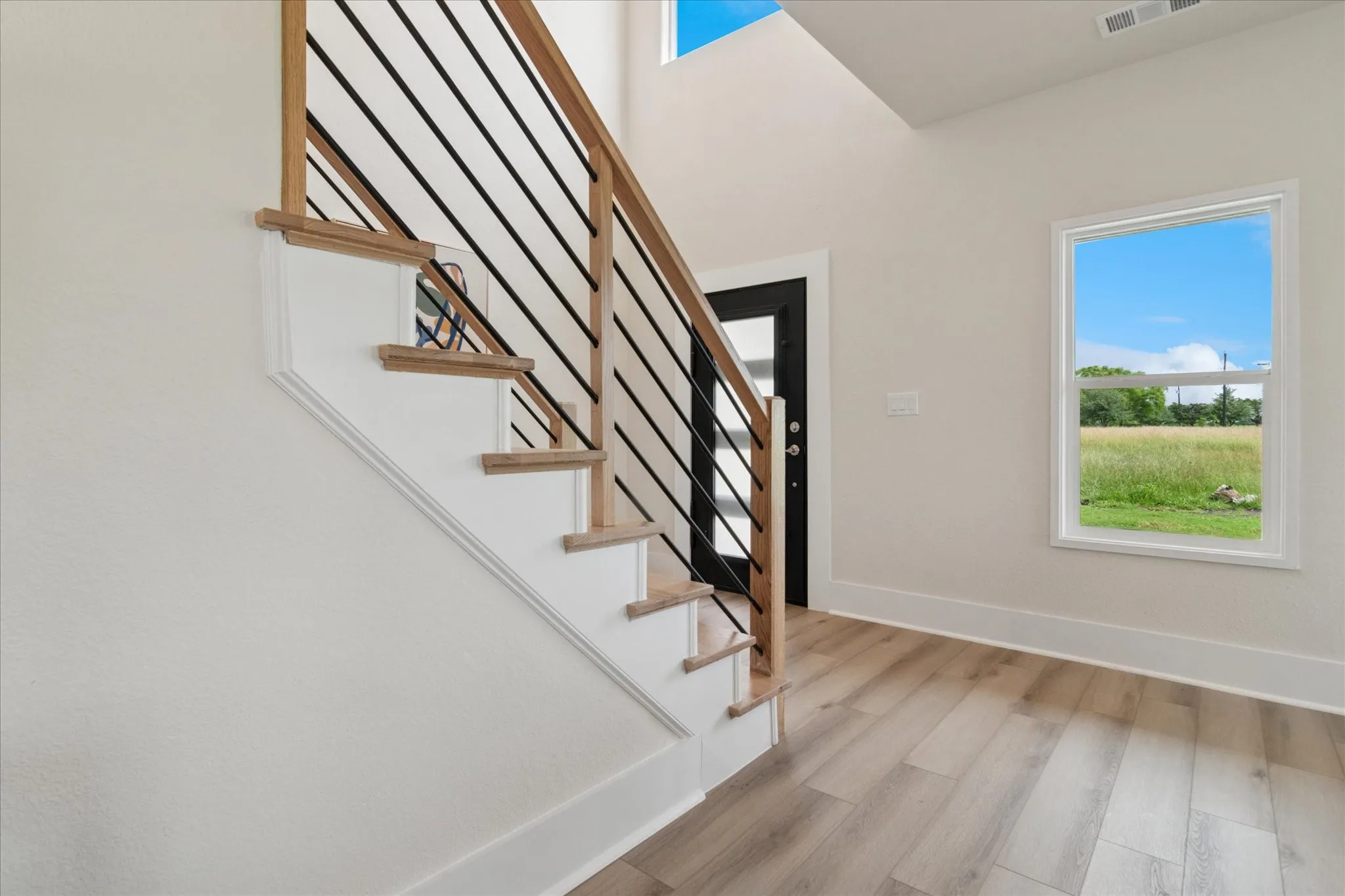 Single Family Residence For Rent in Grayson County , 669 Massey Road, Gunter, Texas 75058, 3 Bedroom, 3 Bathroom, 2 Garage spaces, 2,745 Sqft, built in 1997, mls#21391738, Real Estate Agent in Gunter, Homes For Rent in Grayson county, Homes For Rent in Gunter, Realtor in Gunter Texas, Real Estate Brokerage Independent Realty Texas, Luminita Cordes Realtor