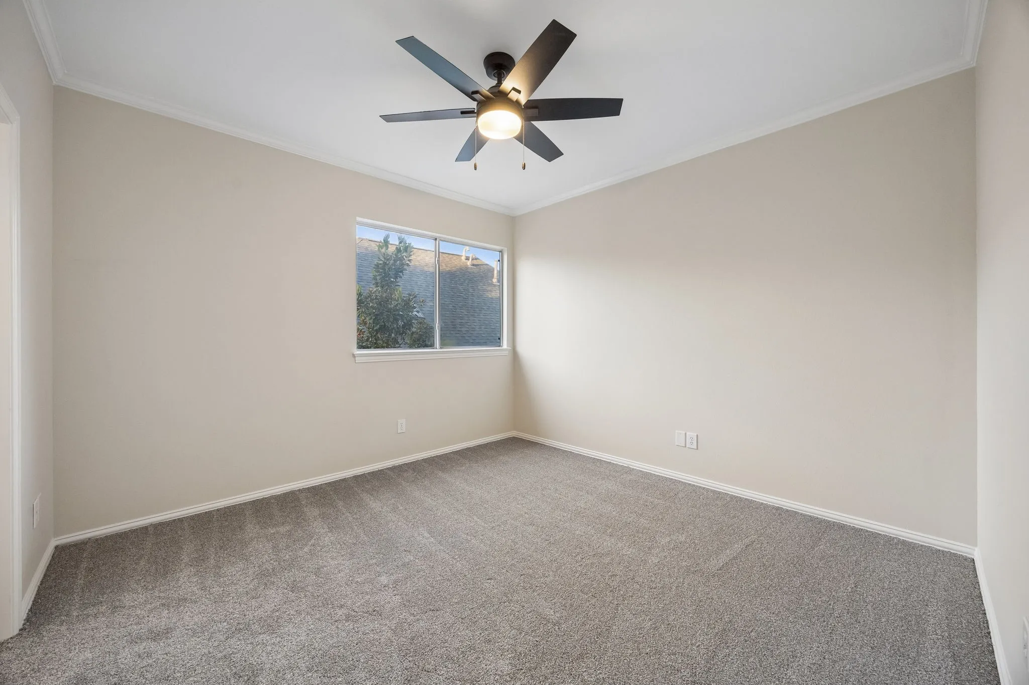 Single Family Residence For Sale in Denton County , 5512 Southern Hills Drive, Frisco, Texas 75034, 3 Bedroom, 3 Bathroom, 2 Garage spaces, 2,676 Sqft, built in 1992, mls#21394044, Real Estate Agent in Frisco, Homes For Sale in Denton county, Homes For Sale in Frisco, Realtor in Frisco Texas, Real Estate Brokerage Independent Realty Texas, Luminita Cordes Realtor