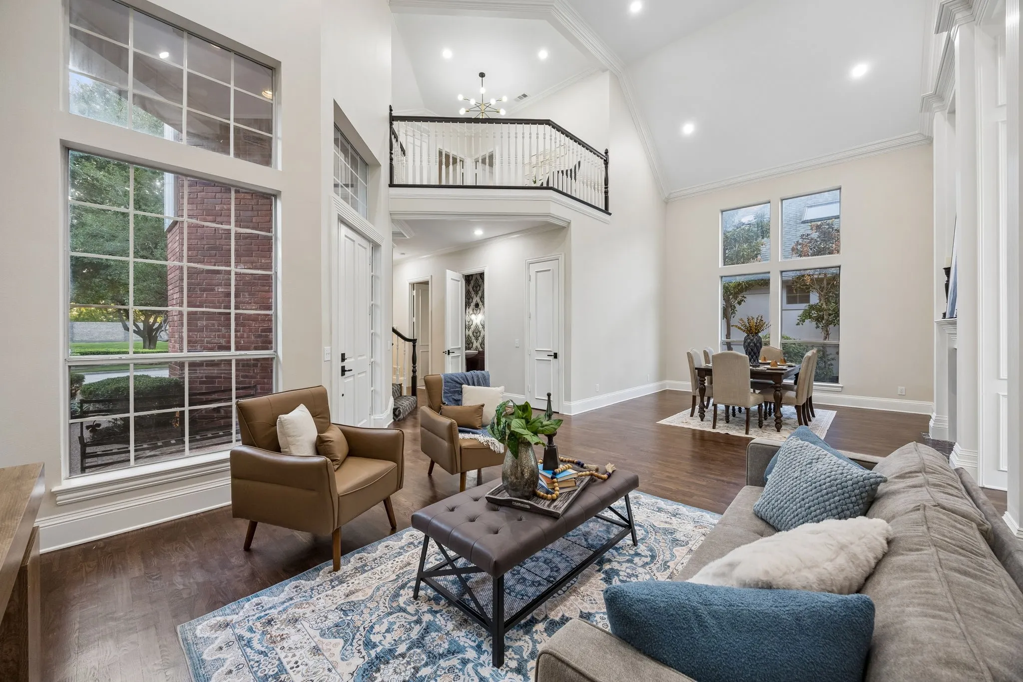 Single Family Residence For Sale in Denton County , 5512 Southern Hills Drive, Frisco, Texas 75034, 3 Bedroom, 3 Bathroom, 2 Garage spaces, 2,676 Sqft, built in 1992, mls#21394044, Real Estate Agent in Frisco, Homes For Sale in Denton county, Homes For Sale in Frisco, Realtor in Frisco Texas, Real Estate Brokerage Independent Realty Texas, Luminita Cordes Realtor