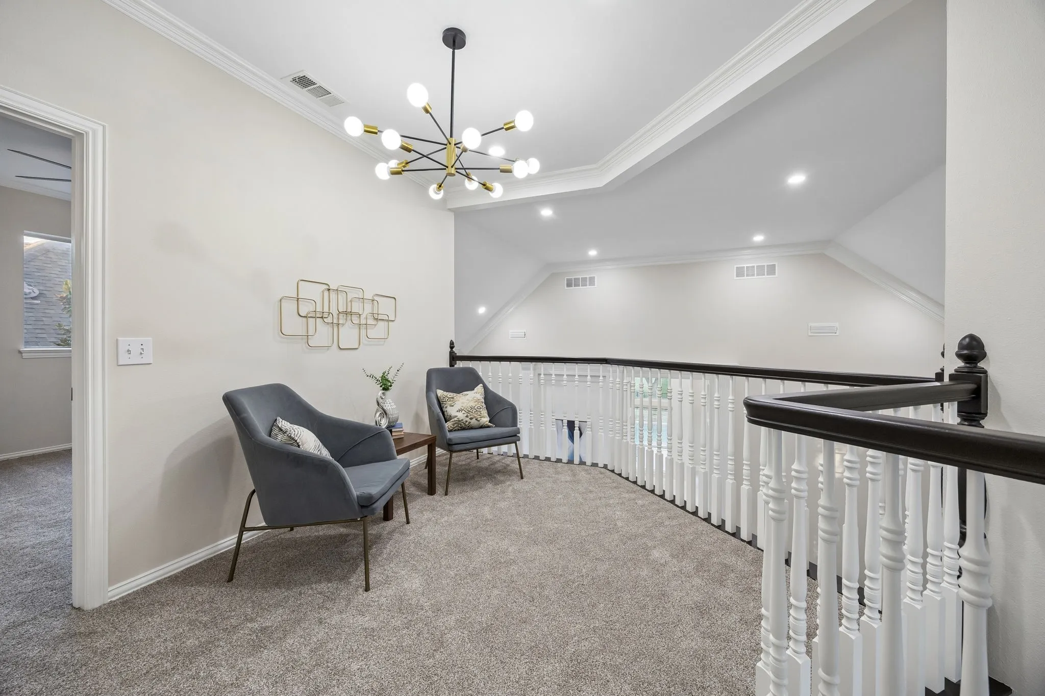 Single Family Residence For Sale in Denton County , 5512 Southern Hills Drive, Frisco, Texas 75034, 3 Bedroom, 3 Bathroom, 2 Garage spaces, 2,676 Sqft, built in 1992, mls#21394044, Real Estate Agent in Frisco, Homes For Sale in Denton county, Homes For Sale in Frisco, Realtor in Frisco Texas, Real Estate Brokerage Independent Realty Texas, Luminita Cordes Realtor