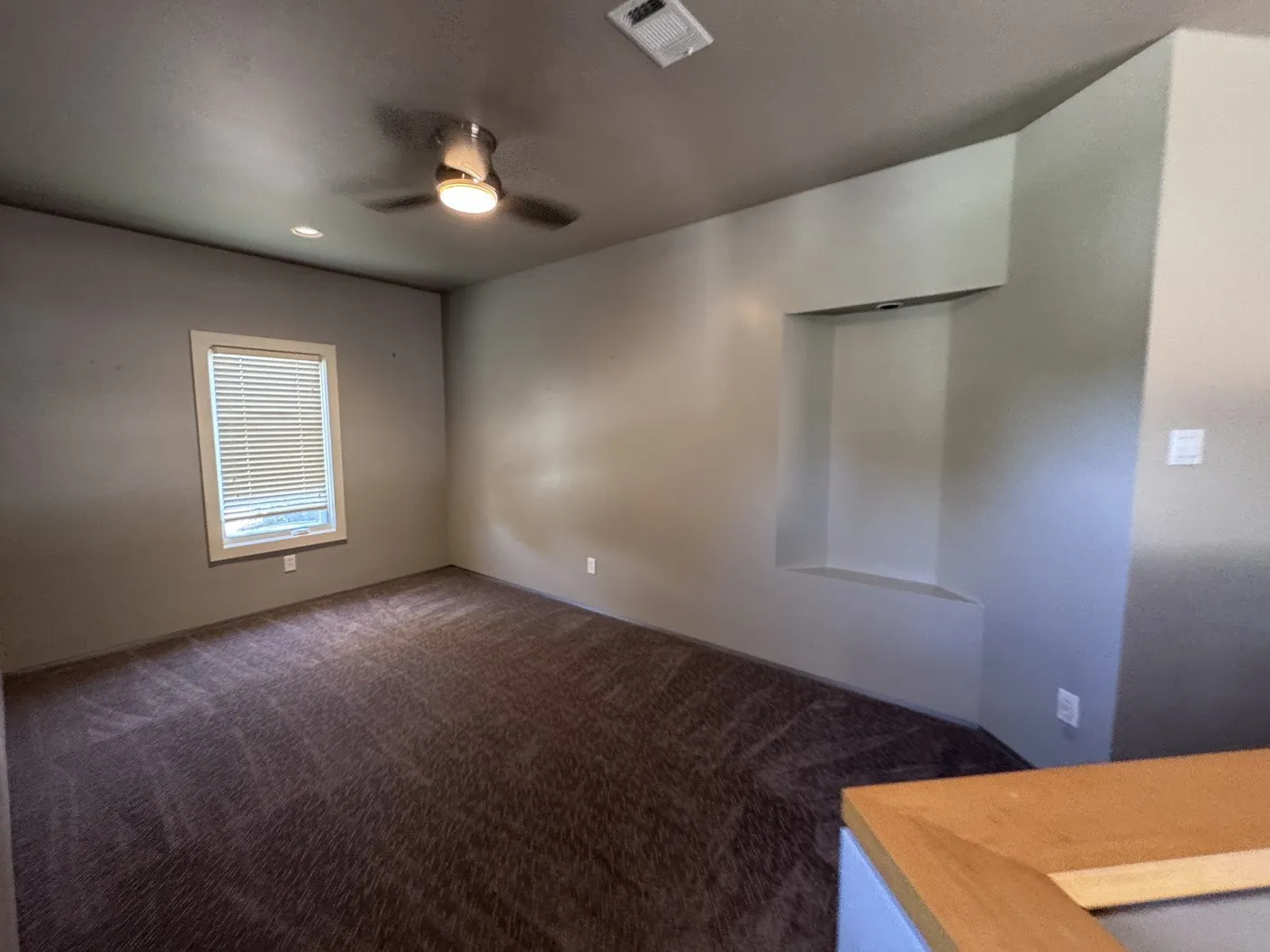 Single Family Residence For Sale in Tarrant County , 1401 Long And Winding Road, Mansfield, Texas 76063, 5 Bedroom, 4 Bathroom, 3 Garage spaces, 3,763 Sqft, built in 2007, mls#21393649, Real Estate Agent in Mansfield, Homes For Sale in Tarrant county, Homes For Sale in Mansfield, Realtor in Mansfield Texas, Real Estate Brokerage Independent Realty Texas, Luminita Cordes Realtor