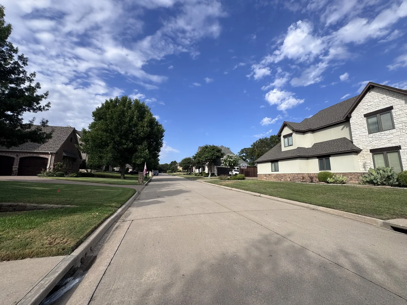 Single Family Residence For Sale in Tarrant County , 1401 Long And Winding Road, Mansfield, Texas 76063, 5 Bedroom, 4 Bathroom, 3 Garage spaces, 3,763 Sqft, built in 2007, mls#21393649, Real Estate Agent in Mansfield, Homes For Sale in Tarrant county, Homes For Sale in Mansfield, Realtor in Mansfield Texas, Real Estate Brokerage Independent Realty Texas, Luminita Cordes Realtor