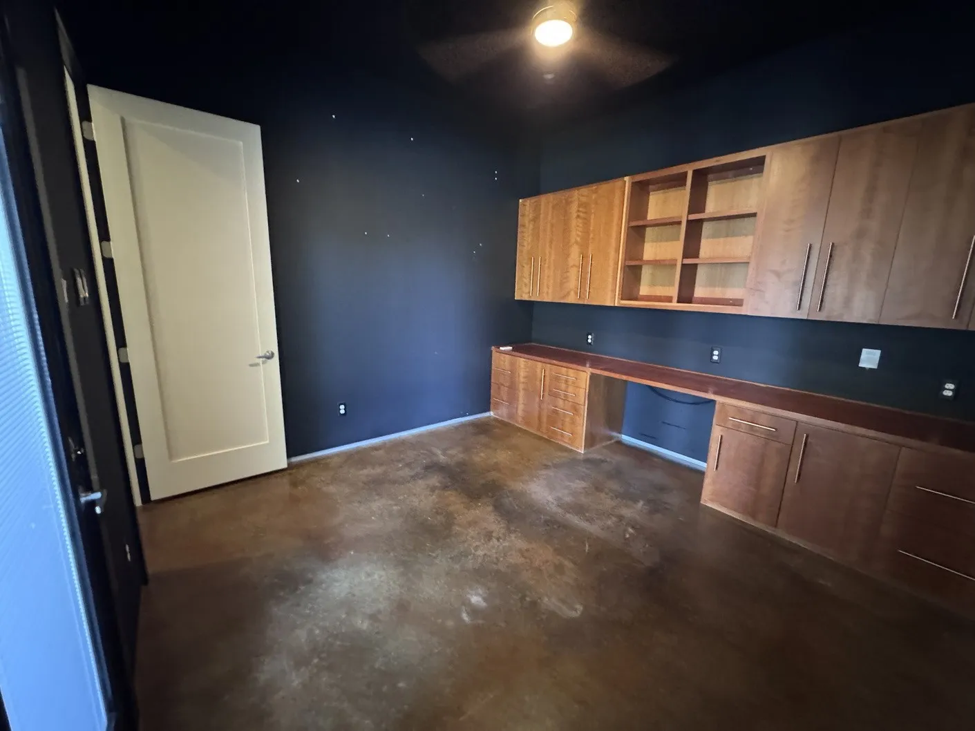 Single Family Residence For Sale in Tarrant County , 1401 Long And Winding Road, Mansfield, Texas 76063, 5 Bedroom, 4 Bathroom, 3 Garage spaces, 3,763 Sqft, built in 2007, mls#21393649, Real Estate Agent in Mansfield, Homes For Sale in Tarrant county, Homes For Sale in Mansfield, Realtor in Mansfield Texas, Real Estate Brokerage Independent Realty Texas, Luminita Cordes Realtor