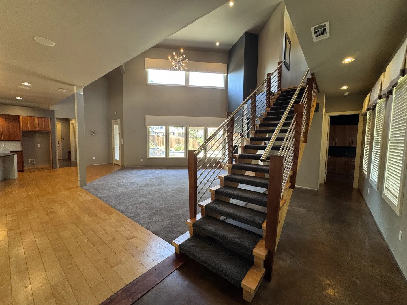 Single Family Residence For Sale in Tarrant County , 1401 Long And Winding Road, Mansfield, Texas 76063, 5 Bedroom, 4 Bathroom, 3 Garage spaces, 3,763 Sqft, built in 2007, mls#21393649, Real Estate Agent in Mansfield, Homes For Sale in Tarrant county, Homes For Sale in Mansfield, Realtor in Mansfield Texas, Real Estate Brokerage Independent Realty Texas, Luminita Cordes Realtor