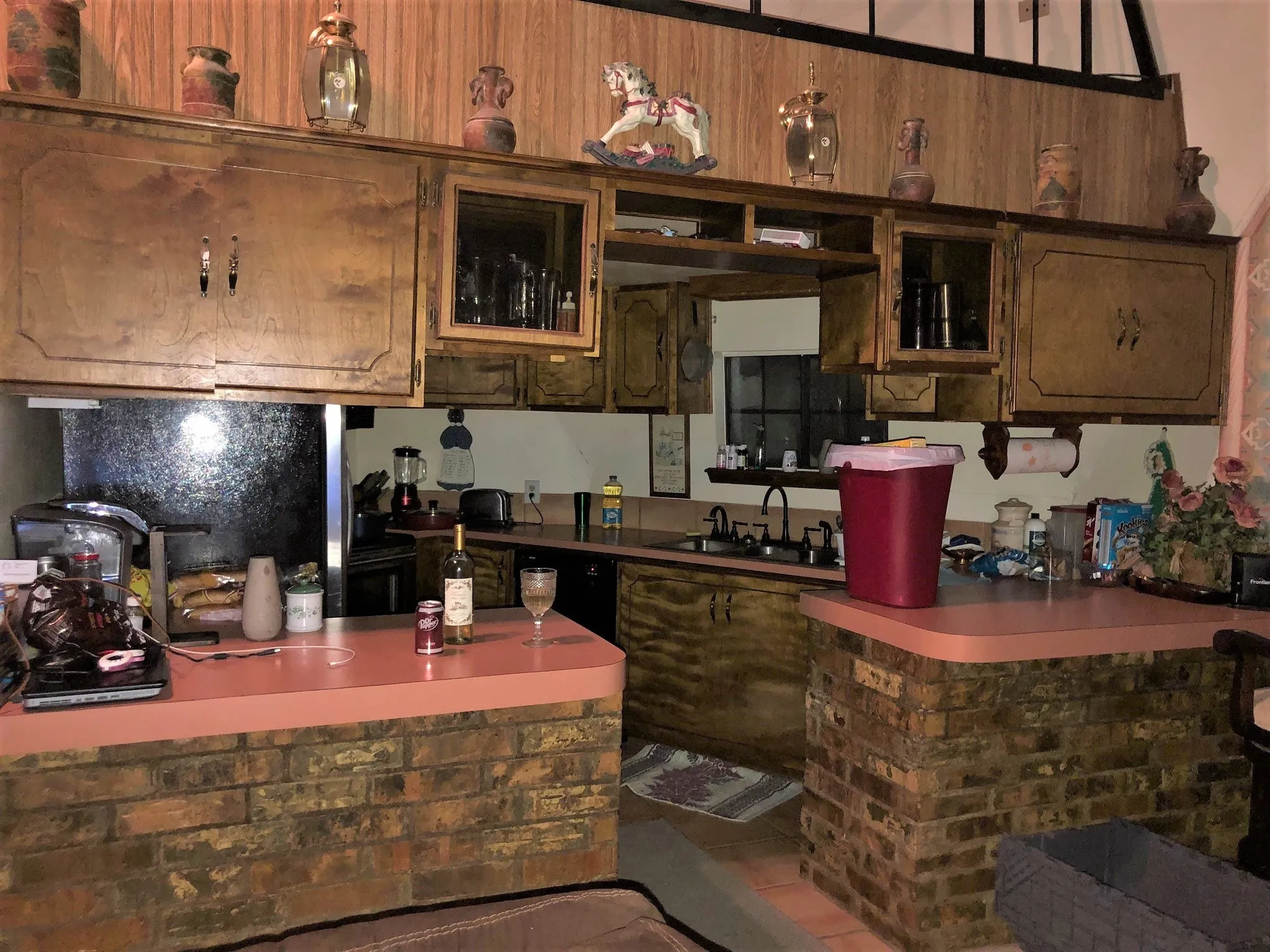 Single Family Residence For Sale in Grayson County , 135 Whitaker Circle, Gordonville, Texas 76245, 3 Bedroom, 2 Bathroom, Garage spaces, 2,500 Sqft, built in 1990, mls#21394259, Real Estate Agent in Gordonville, Homes For Sale in Grayson county, Homes For Sale in Gordonville, Realtor in Gordonville Texas, Real Estate Brokerage Independent Realty Texas, Luminita Cordes Realtor