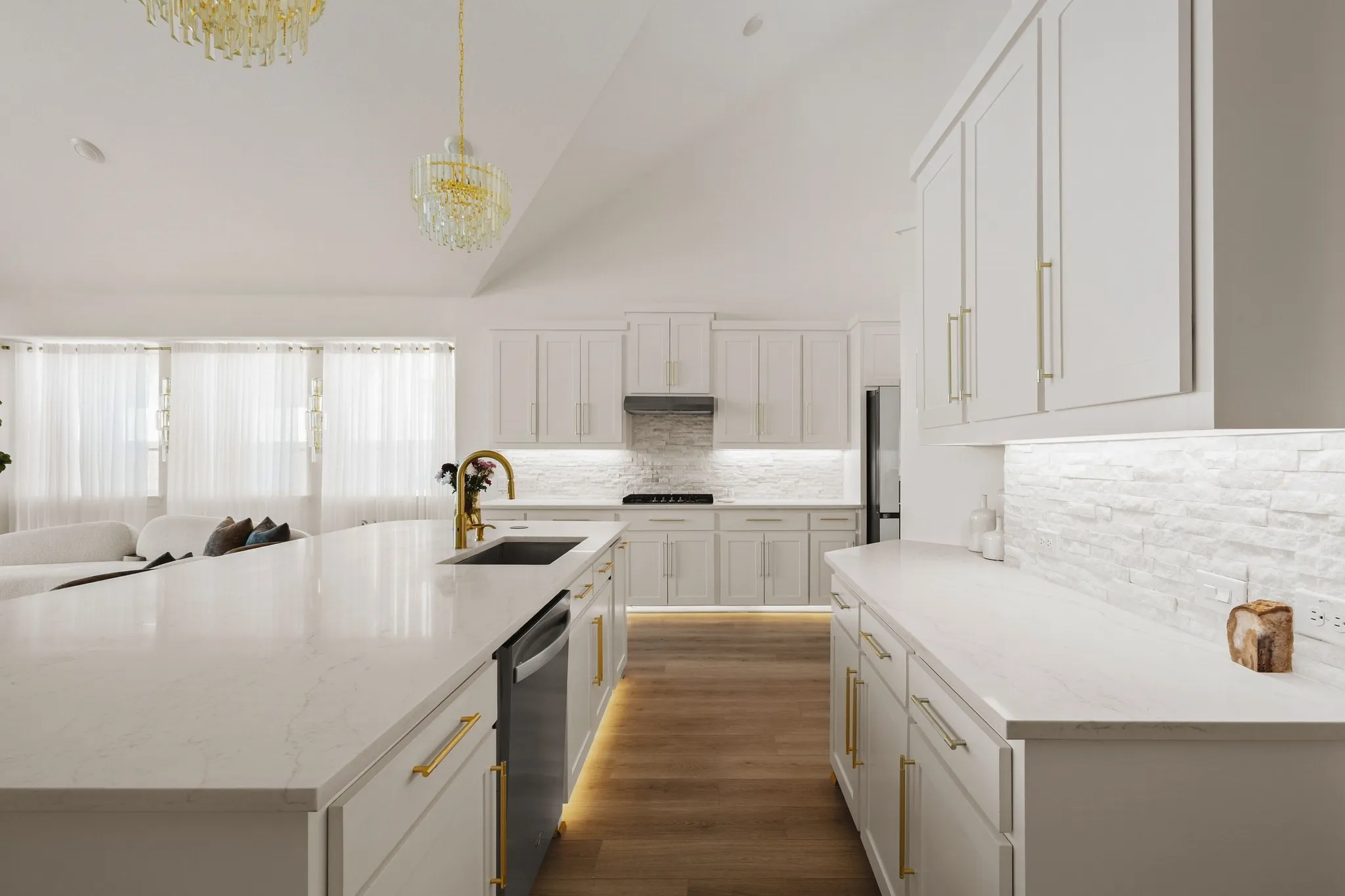 Single Family Residence For Rent in Dallas County , 700 Mountain Laurel Road, Wylie, Texas 75098, 4 Bedroom, 3 Bathroom, 2 Garage spaces, 3,570 Sqft, built in 2024, mls#21394260, Real Estate Agent in Wylie, Homes For Rent in Dallas county, Homes For Rent in Wylie, Realtor in Wylie Texas, Real Estate Brokerage Independent Realty Texas, Luminita Cordes Realtor