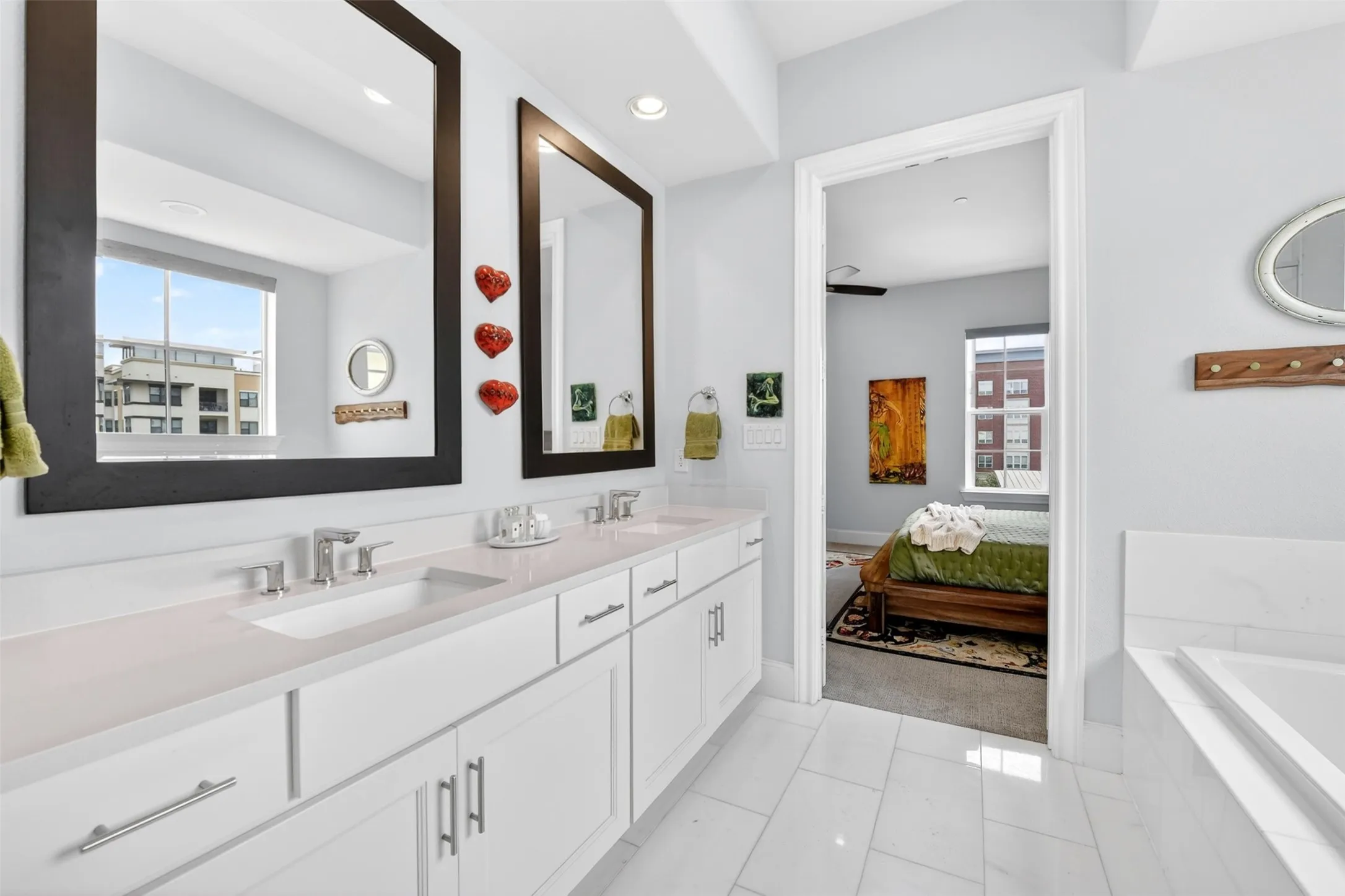 Townhouse For Rent in Dallas County , 610 Dalton Lane, Irving, Texas 75039, 3 Bedroom, 4 Bathroom, 2 Garage spaces, 2,403 Sqft, built in 2019, mls#21391548, Real Estate Agent in Irving, Homes For Rent in Dallas county, Homes For Rent in Irving, Realtor in Irving Texas, Real Estate Brokerage Independent Realty Texas, Luminita Cordes Realtor