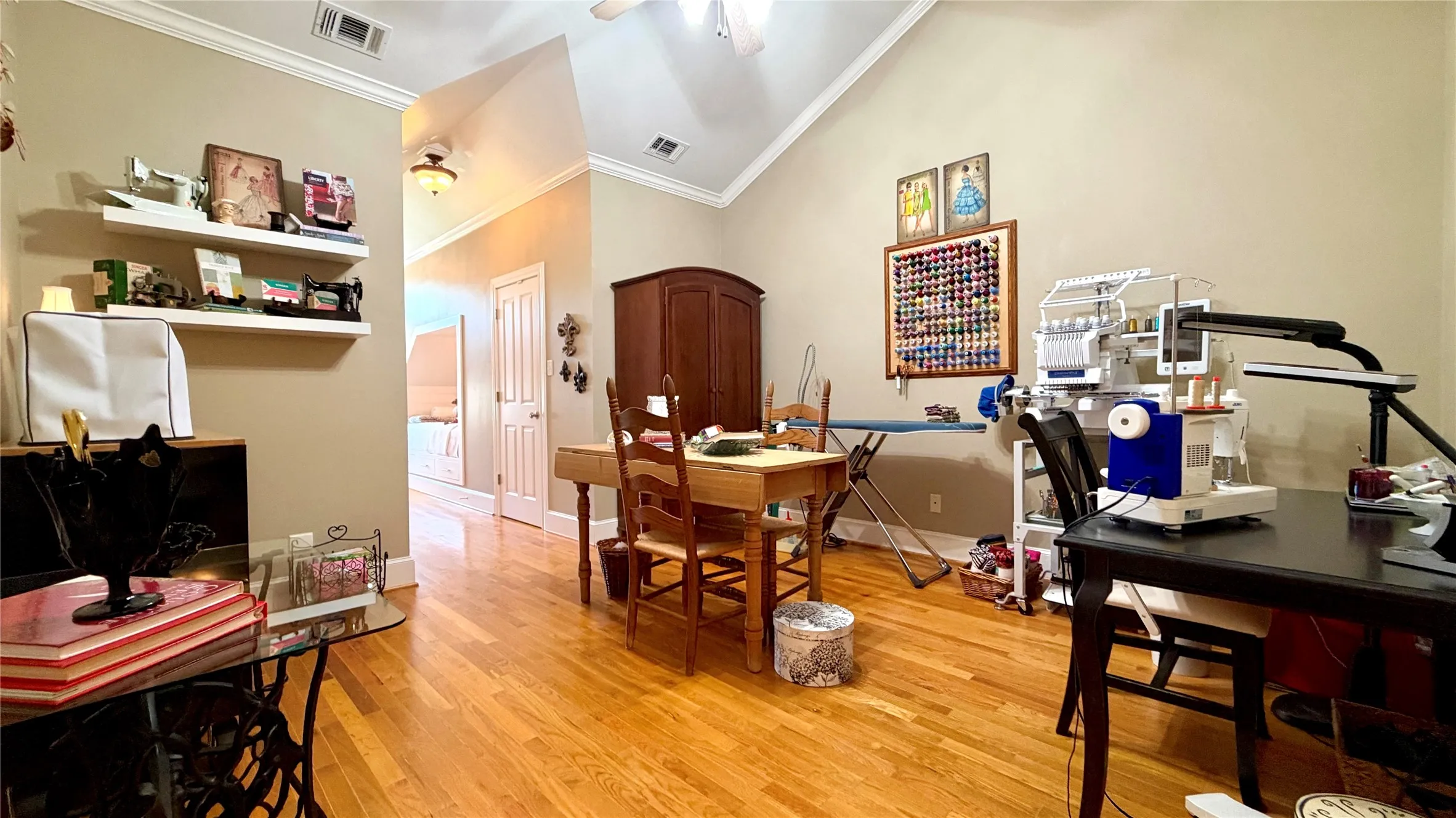 Single Family Residence For Sale in Kaufman County , 8 Griffith Court, Terrell, Texas 75160, 3 Bedroom, 3 Bathroom, 2 Garage spaces, 2,567 Sqft, built in 2001, mls#21394028, Real Estate Agent in Terrell, Homes For Sale in Kaufman county, Homes For Sale in Terrell, Realtor in Terrell Texas, Real Estate Brokerage Independent Realty Texas, Luminita Cordes Realtor