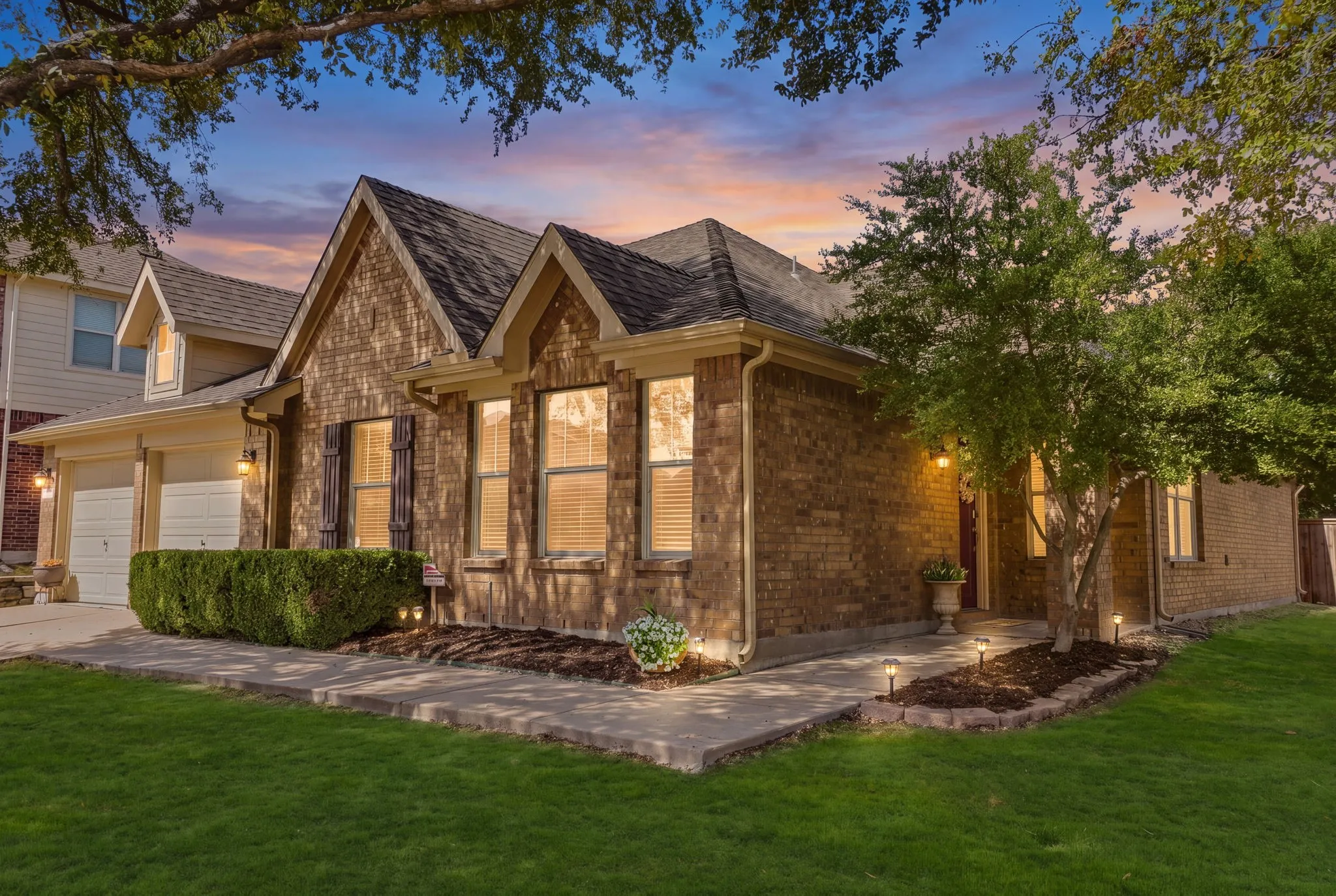 Single Family Residence For Sale in Collin County , 7600 Val Verde Drive, Mc Kinney, Texas 75071, 4 Bedroom, 2 Bathroom, 2 Garage spaces, 2,235 Sqft, built in 2005, mls#21381987, Real Estate Agent in Mc Kinney, Homes For Sale in Collin county, Homes For Sale in Mc Kinney, Realtor in Mc Kinney Texas, Real Estate Brokerage Independent Realty Texas, Luminita Cordes Realtor