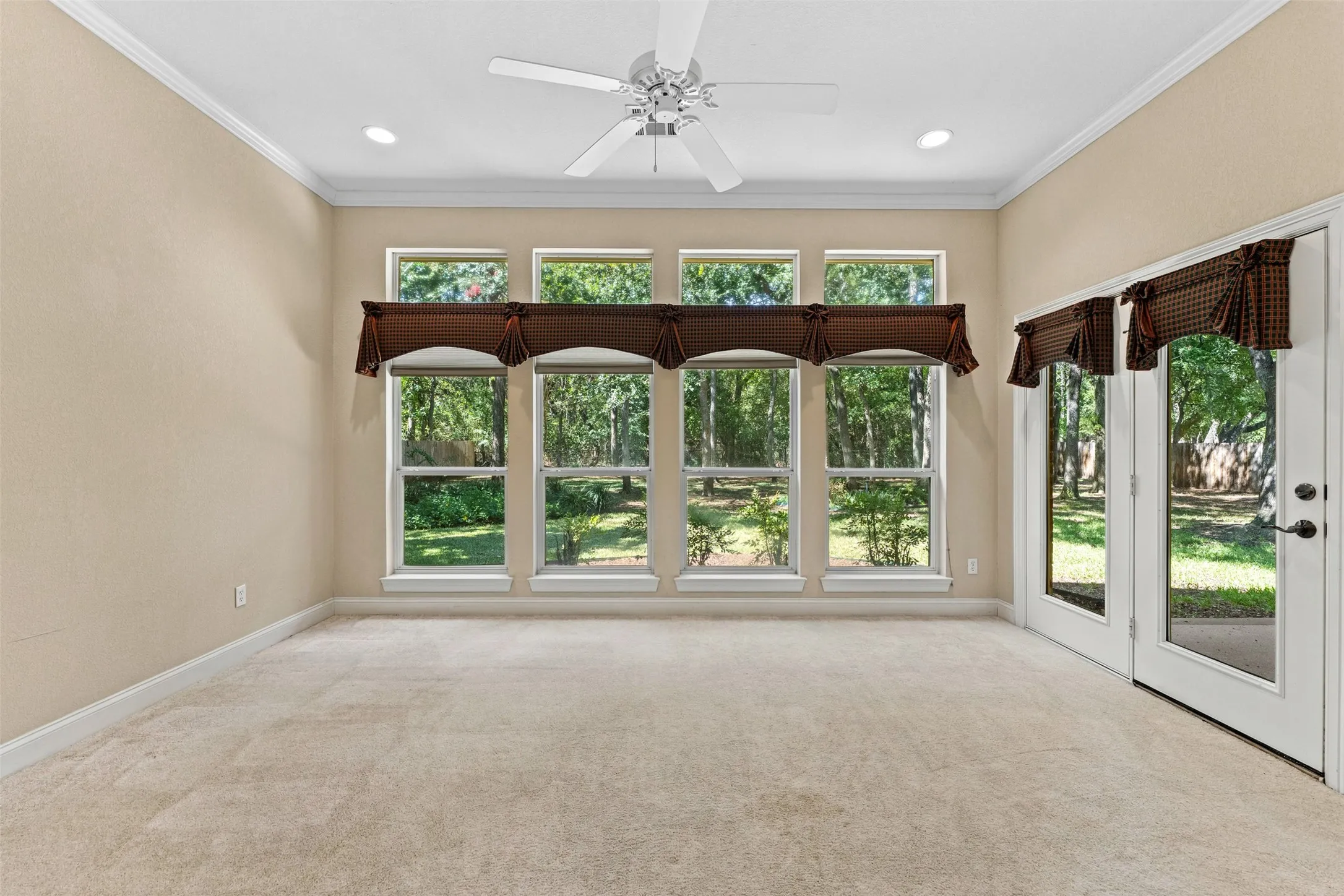 Single Family Residence For Sale in Mc Lennan County , 235 Settlers Creek Trail, Woodway, Texas 76712, 3 Bedroom, 3 Bathroom, 3 Garage spaces, 3,215 Sqft, built in 2002, mls#21394251, Real Estate Agent in Woodway, Homes For Sale in Mc Lennan county, Homes For Sale in Woodway, Realtor in Woodway Texas, Real Estate Brokerage Independent Realty Texas, Luminita Cordes Realtor