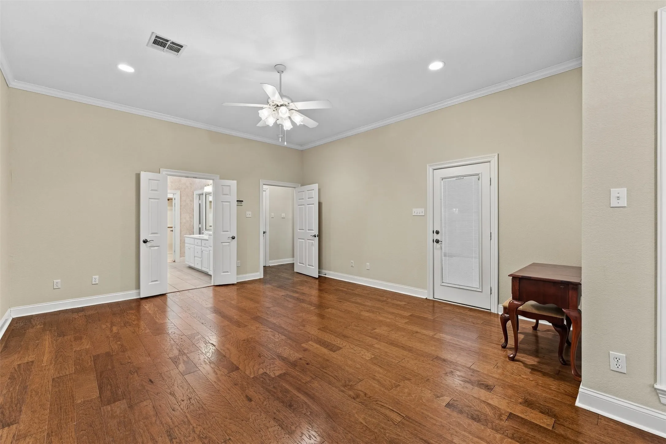 Single Family Residence For Sale in Mc Lennan County , 235 Settlers Creek Trail, Woodway, Texas 76712, 3 Bedroom, 3 Bathroom, 3 Garage spaces, 3,215 Sqft, built in 2002, mls#21394251, Real Estate Agent in Woodway, Homes For Sale in Mc Lennan county, Homes For Sale in Woodway, Realtor in Woodway Texas, Real Estate Brokerage Independent Realty Texas, Luminita Cordes Realtor