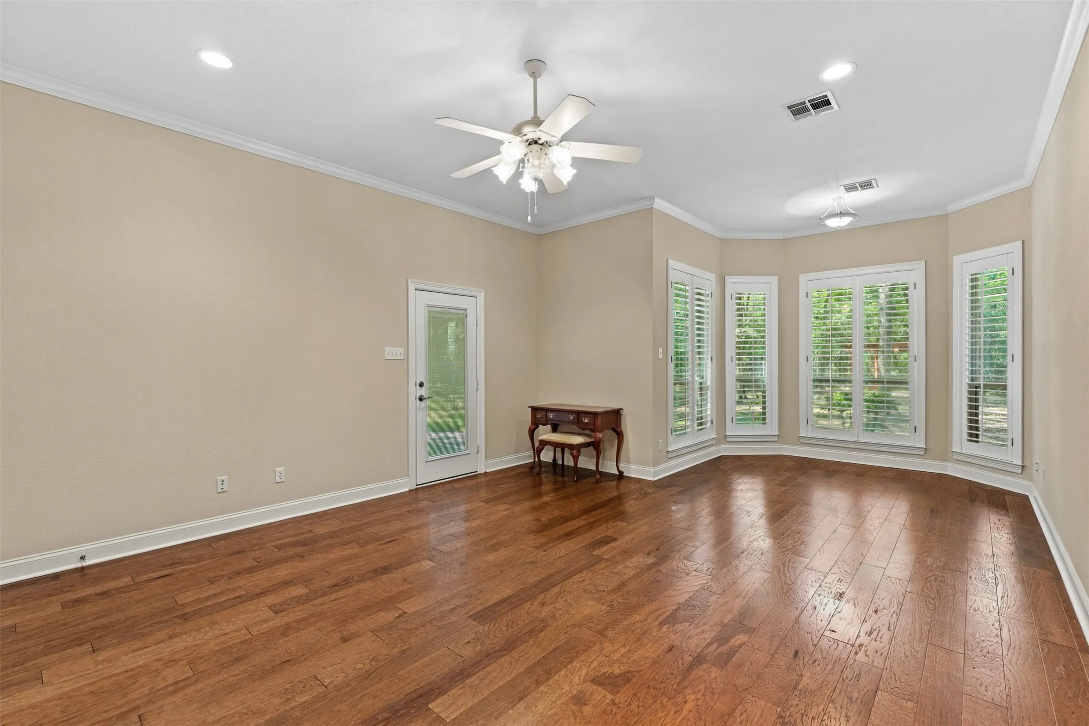 Single Family Residence For Sale in Mc Lennan County , 235 Settlers Creek Trail, Woodway, Texas 76712, 3 Bedroom, 3 Bathroom, 3 Garage spaces, 3,215 Sqft, built in 2002, mls#21394251, Real Estate Agent in Woodway, Homes For Sale in Mc Lennan county, Homes For Sale in Woodway, Realtor in Woodway Texas, Real Estate Brokerage Independent Realty Texas, Luminita Cordes Realtor