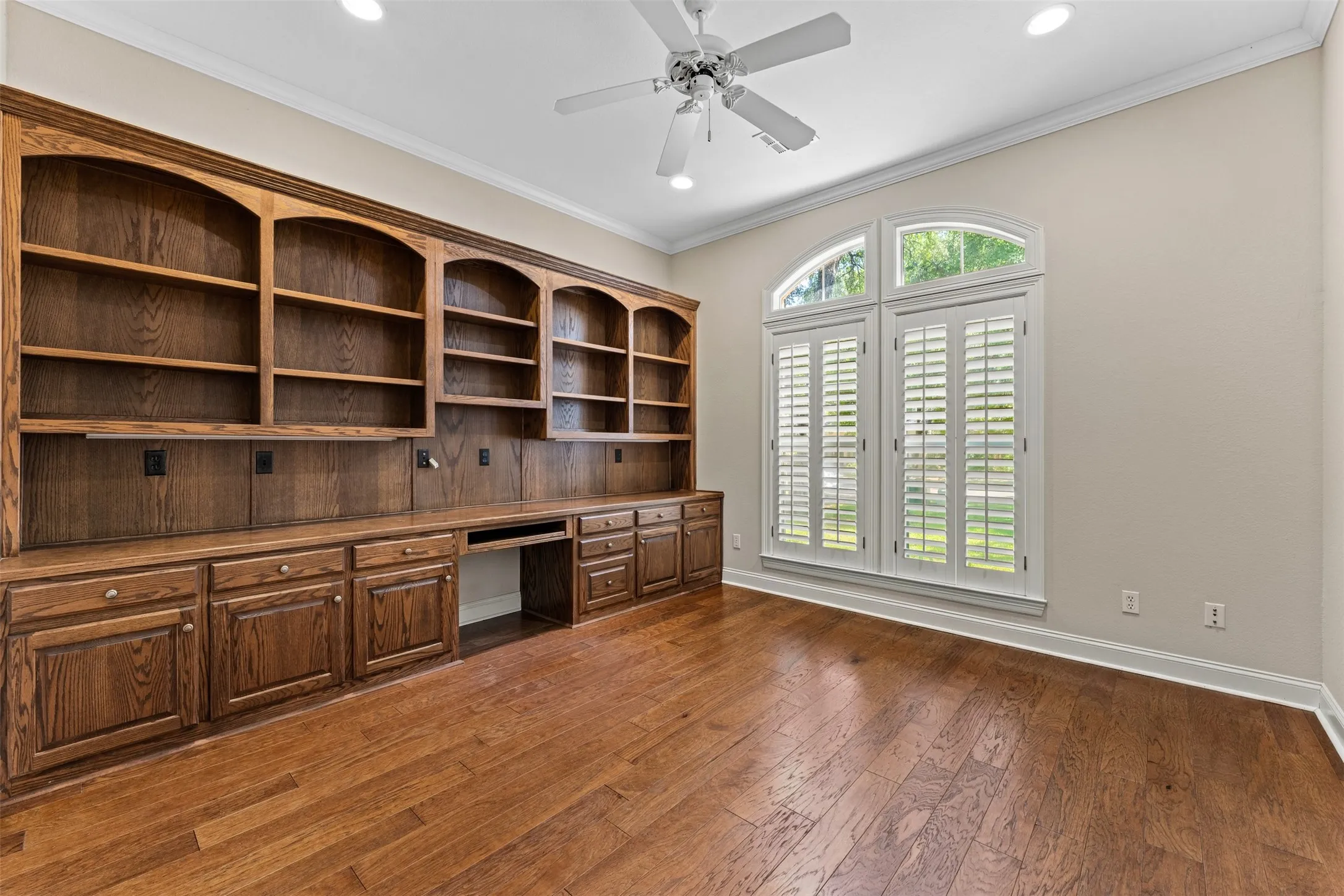 Single Family Residence For Sale in Mc Lennan County , 235 Settlers Creek Trail, Woodway, Texas 76712, 3 Bedroom, 3 Bathroom, 3 Garage spaces, 3,215 Sqft, built in 2002, mls#21394251, Real Estate Agent in Woodway, Homes For Sale in Mc Lennan county, Homes For Sale in Woodway, Realtor in Woodway Texas, Real Estate Brokerage Independent Realty Texas, Luminita Cordes Realtor