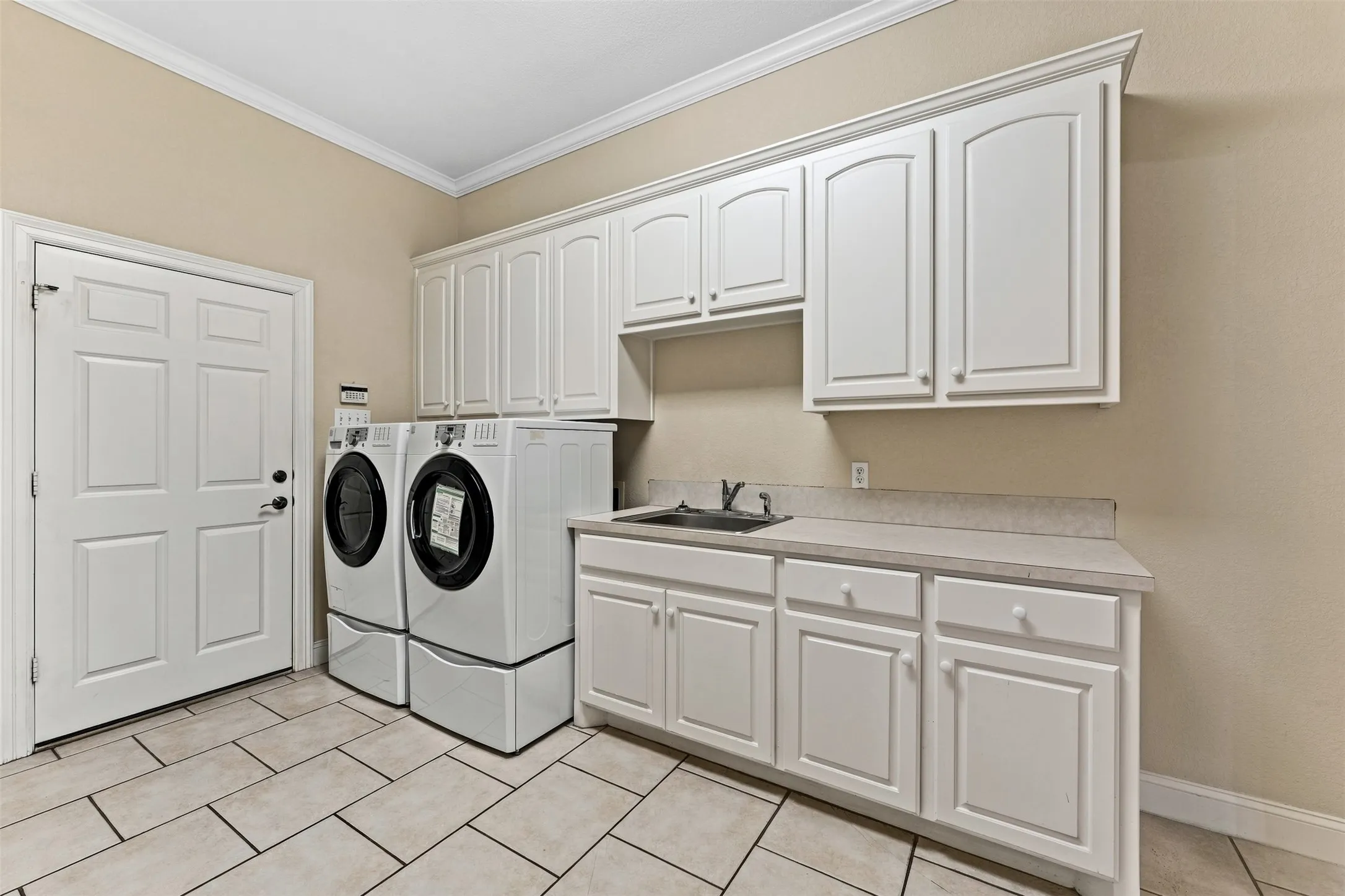 Single Family Residence For Sale in Mc Lennan County , 235 Settlers Creek Trail, Woodway, Texas 76712, 3 Bedroom, 3 Bathroom, 3 Garage spaces, 3,215 Sqft, built in 2002, mls#21394251, Real Estate Agent in Woodway, Homes For Sale in Mc Lennan county, Homes For Sale in Woodway, Realtor in Woodway Texas, Real Estate Brokerage Independent Realty Texas, Luminita Cordes Realtor