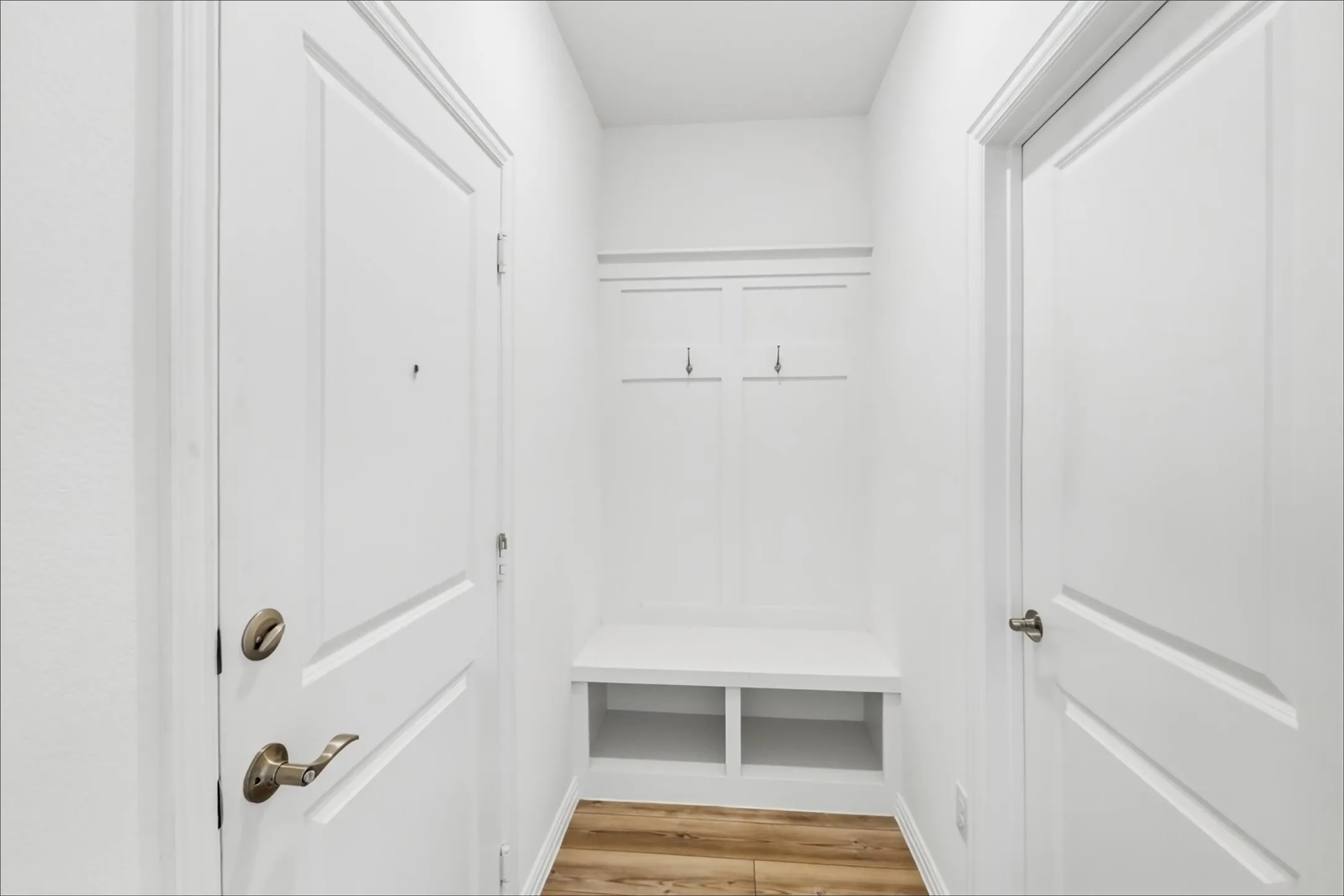 Single Family Residence For Rent in Tarrant County , 316 Rangars Ridge Place, Fort Worth, Texas 76120, 4 Bedroom, 3 Bathroom, 2 Garage spaces, 1,973 Sqft, built in 2023, mls#21394285, Real Estate Agent in Fort Worth, Homes For Rent in Tarrant county, Homes For Rent in Fort Worth, Realtor in Fort Worth Texas, Real Estate Brokerage Independent Realty Texas, Luminita Cordes Realtor