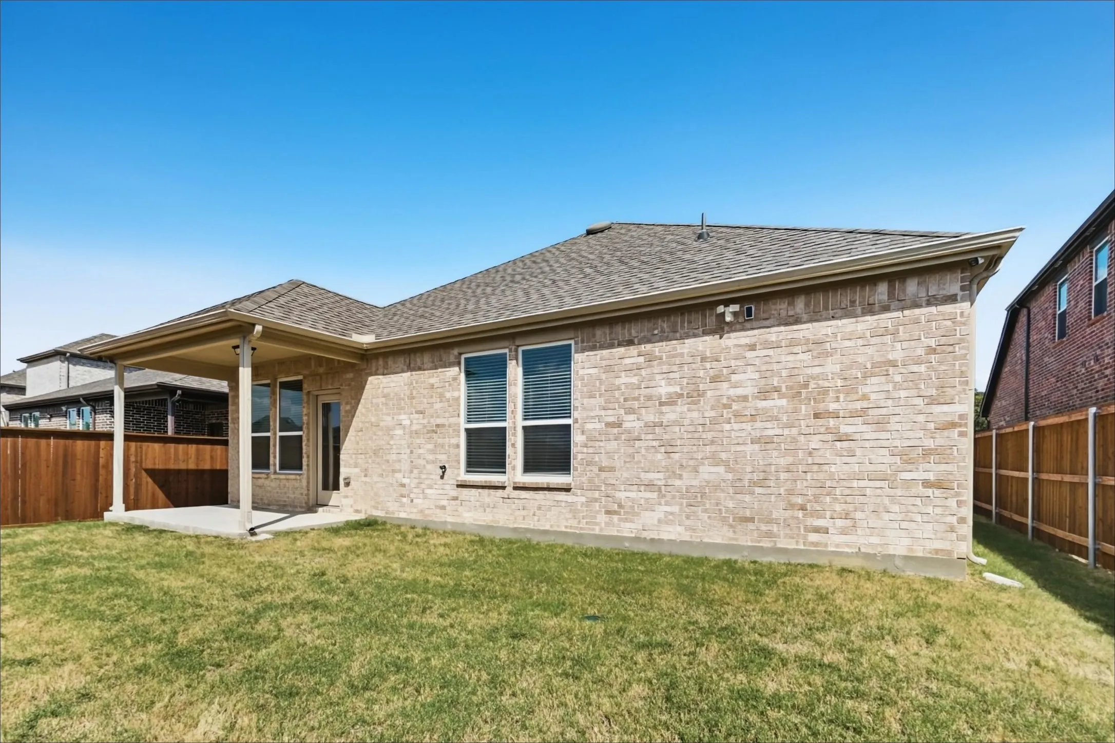 Single Family Residence For Rent in Tarrant County , 316 Rangars Ridge Place, Fort Worth, Texas 76120, 4 Bedroom, 3 Bathroom, 2 Garage spaces, 1,973 Sqft, built in 2023, mls#21394285, Real Estate Agent in Fort Worth, Homes For Rent in Tarrant county, Homes For Rent in Fort Worth, Realtor in Fort Worth Texas, Real Estate Brokerage Independent Realty Texas, Luminita Cordes Realtor