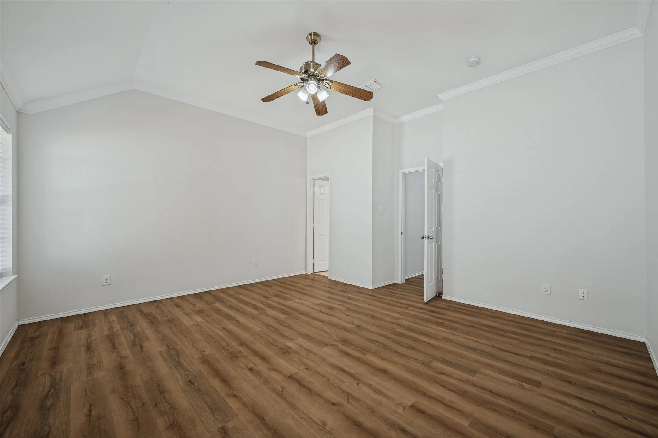Single Family Residence For Rent in Collin County , 9109 Azinger Drive, Plano, Texas 75025, 4 Bedroom, 2 Bathroom, 2 Garage spaces, 1,984 Sqft, built in 1996, mls#21392646, Real Estate Agent in Plano, Homes For Rent in Collin county, Homes For Rent in Plano, Realtor in Plano Texas, Real Estate Brokerage Independent Realty Texas, Luminita Cordes Realtor