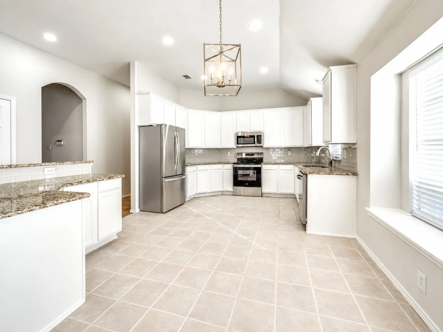 Single Family Residence For Rent in Collin County , 9109 Azinger Drive, Plano, Texas 75025, 4 Bedroom, 2 Bathroom, 2 Garage spaces, 1,984 Sqft, built in 1996, mls#21392646, Real Estate Agent in Plano, Homes For Rent in Collin county, Homes For Rent in Plano, Realtor in Plano Texas, Real Estate Brokerage Independent Realty Texas, Luminita Cordes Realtor