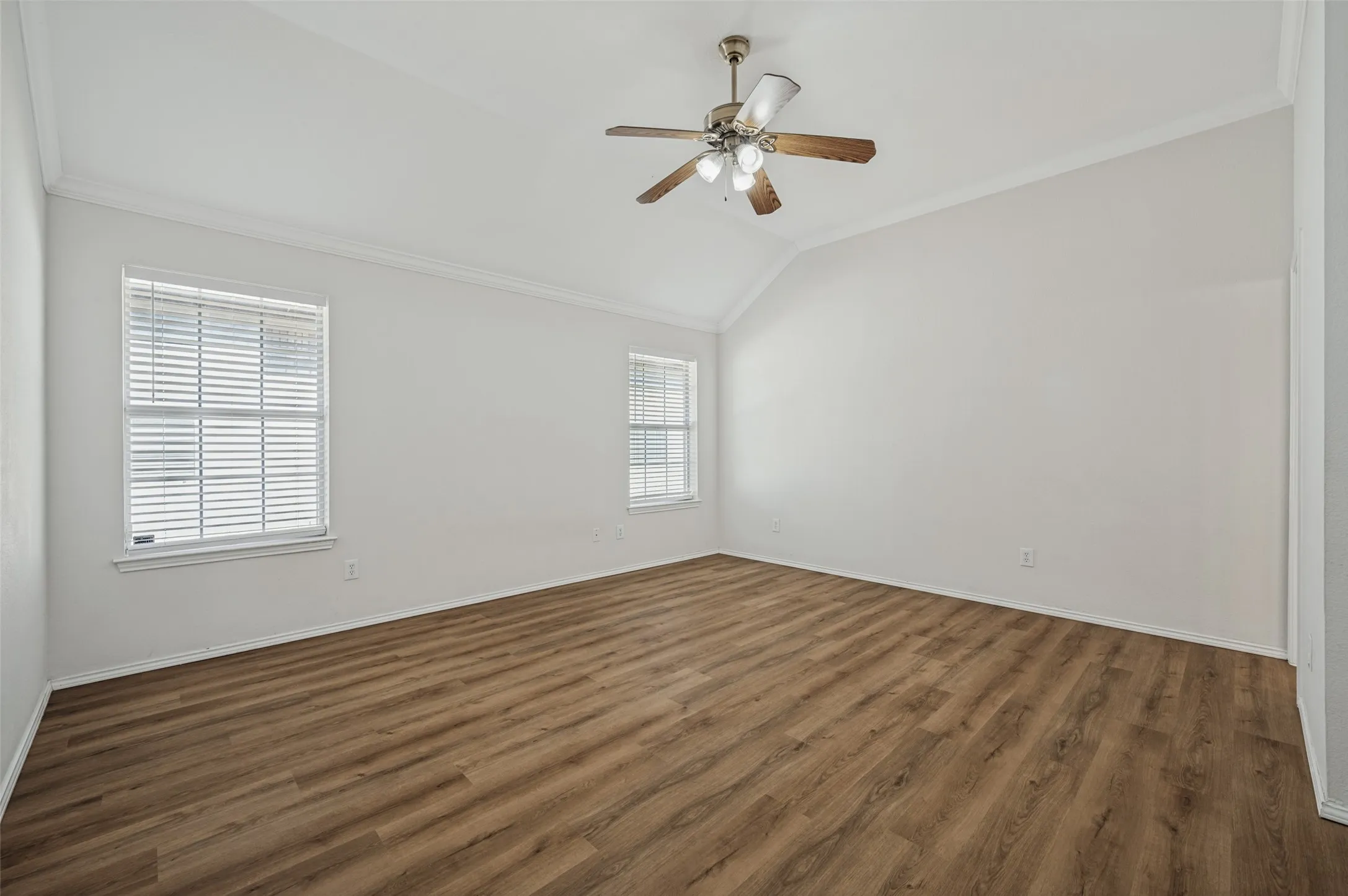 Single Family Residence For Rent in Collin County , 9109 Azinger Drive, Plano, Texas 75025, 4 Bedroom, 2 Bathroom, 2 Garage spaces, 1,984 Sqft, built in 1996, mls#21392646, Real Estate Agent in Plano, Homes For Rent in Collin county, Homes For Rent in Plano, Realtor in Plano Texas, Real Estate Brokerage Independent Realty Texas, Luminita Cordes Realtor