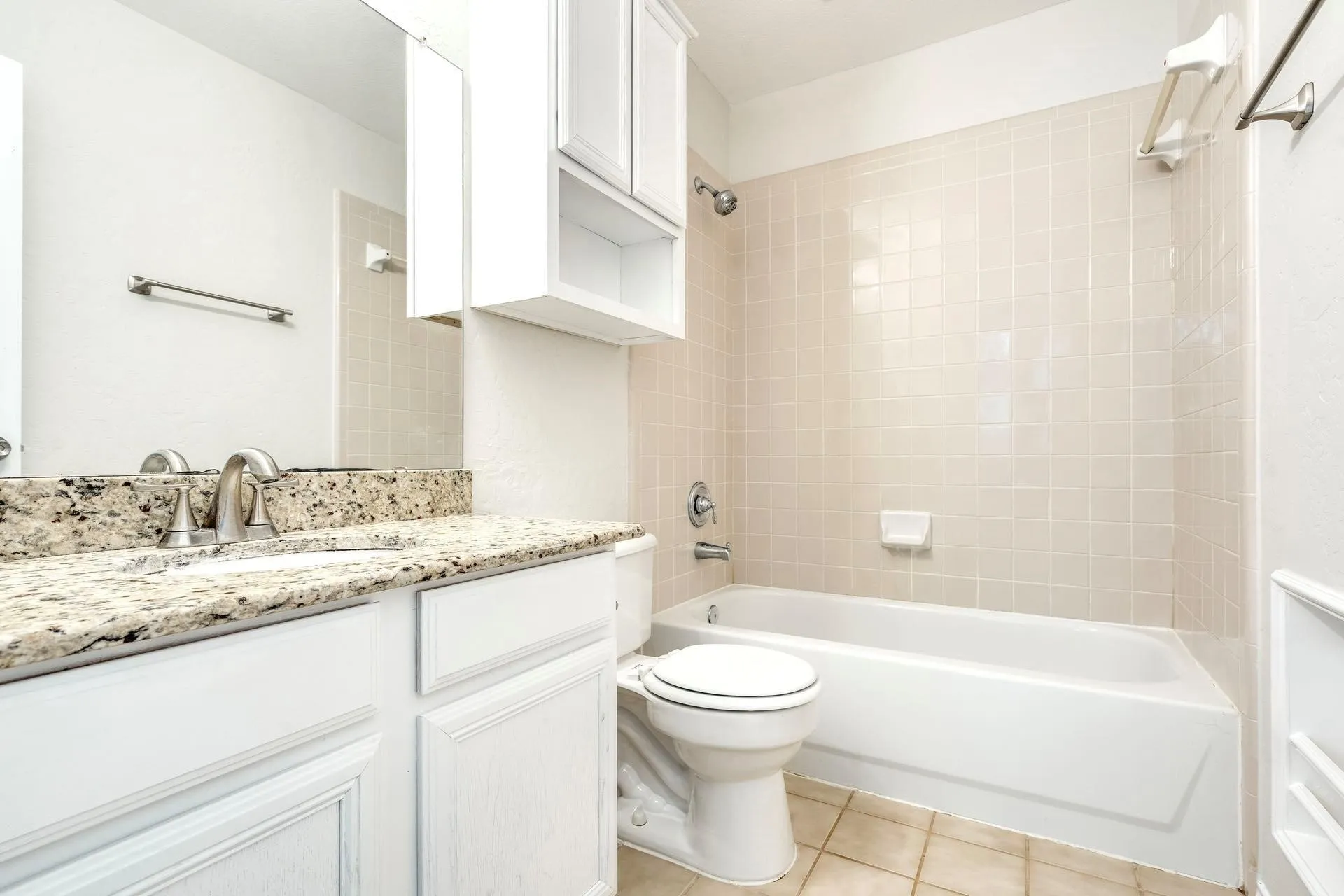 Single Family Residence For Rent in Collin County , 9109 Azinger Drive, Plano, Texas 75025, 4 Bedroom, 2 Bathroom, 2 Garage spaces, 1,984 Sqft, built in 1996, mls#21392646, Real Estate Agent in Plano, Homes For Rent in Collin county, Homes For Rent in Plano, Realtor in Plano Texas, Real Estate Brokerage Independent Realty Texas, Luminita Cordes Realtor