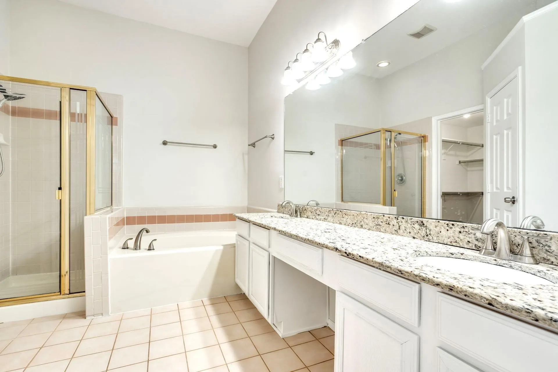 Single Family Residence For Rent in Collin County , 9109 Azinger Drive, Plano, Texas 75025, 4 Bedroom, 2 Bathroom, 2 Garage spaces, 1,984 Sqft, built in 1996, mls#21392646, Real Estate Agent in Plano, Homes For Rent in Collin county, Homes For Rent in Plano, Realtor in Plano Texas, Real Estate Brokerage Independent Realty Texas, Luminita Cordes Realtor